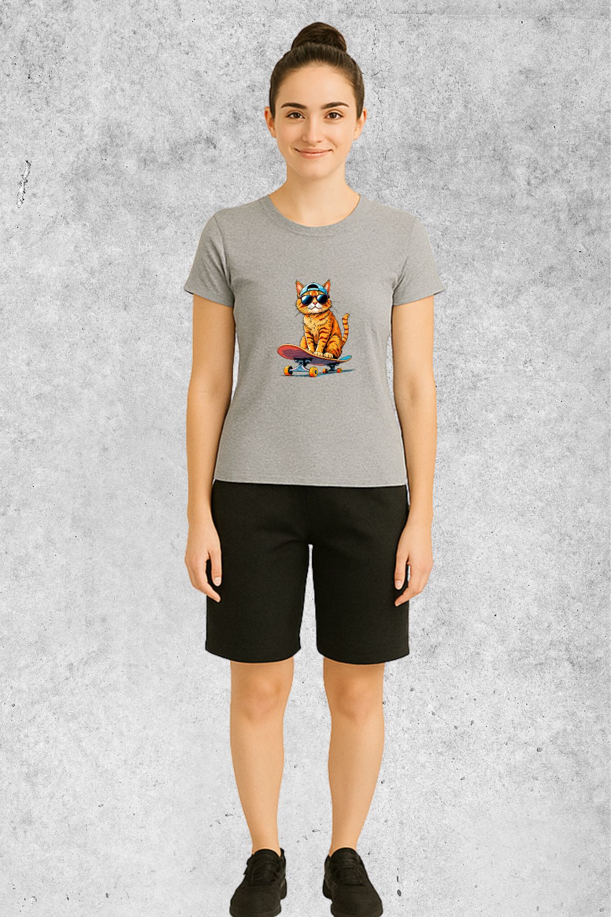 MOLICO Basic Unisex sıfır yaka kısa kollu KAYKAYLI KEDİ BASKILI TSHİRT