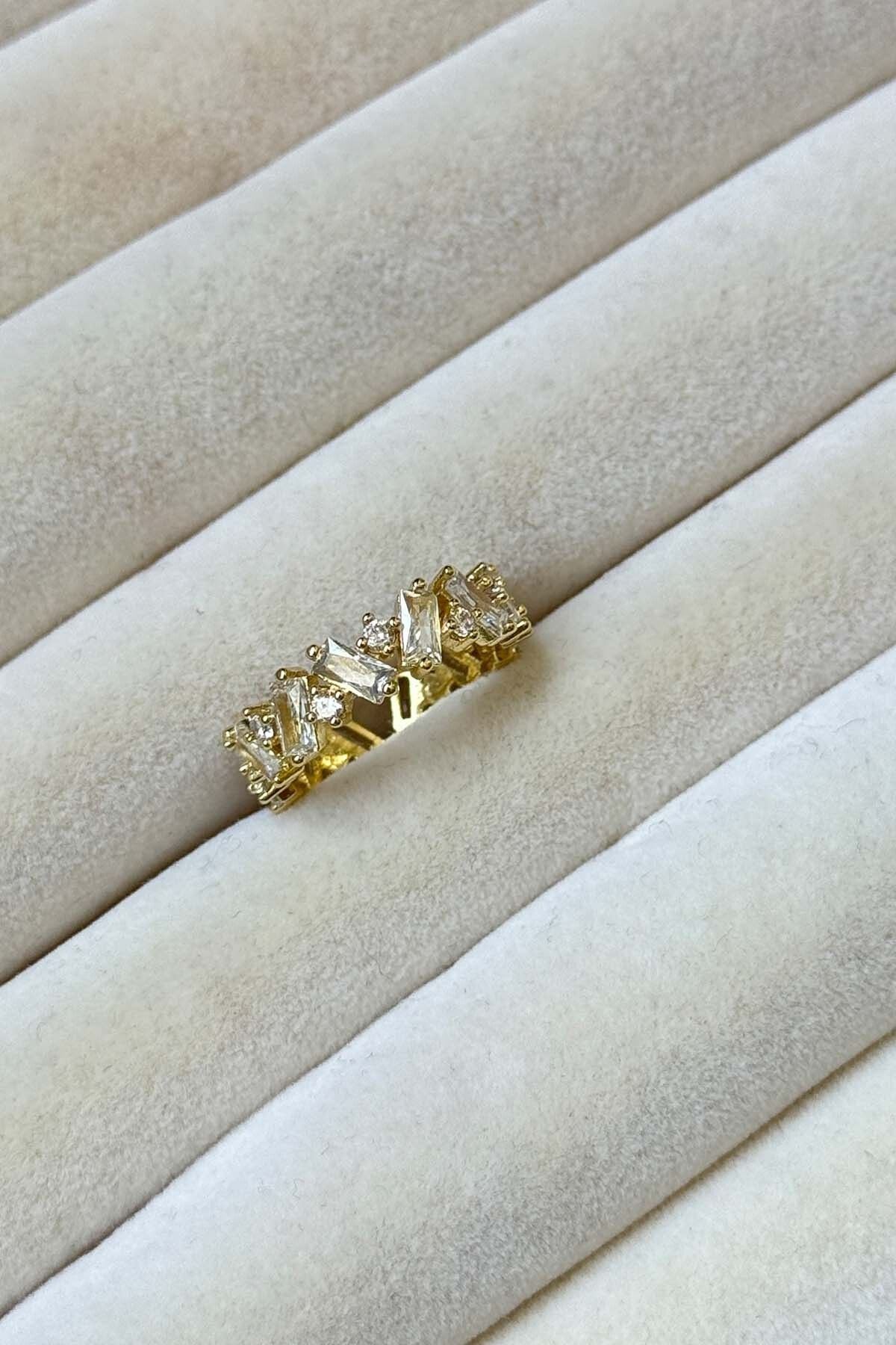 AMORE.İST STORE Çapraz Zirkon Taşlı Yüzük