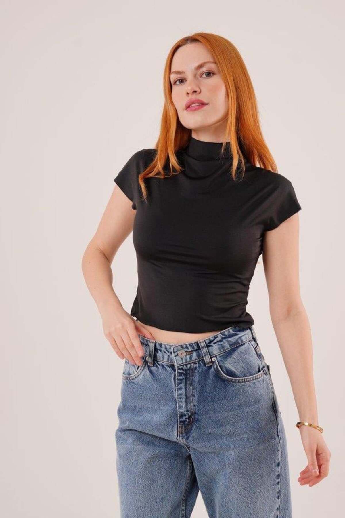 modamtn Boğazlı Parlak Kumaş Siyah Crop