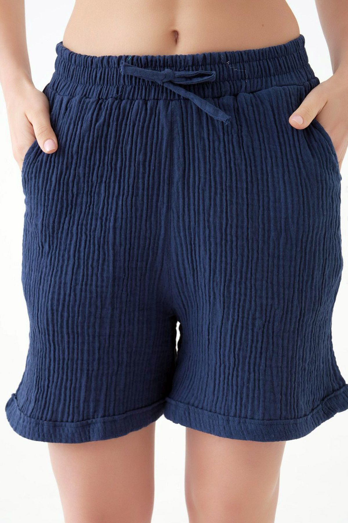 Ottawe Regular Fit Rahat Kesim İp Büzgülü ve Lastikli Belli Çift Cepli Casual Yumuşak Pamuklu Şort