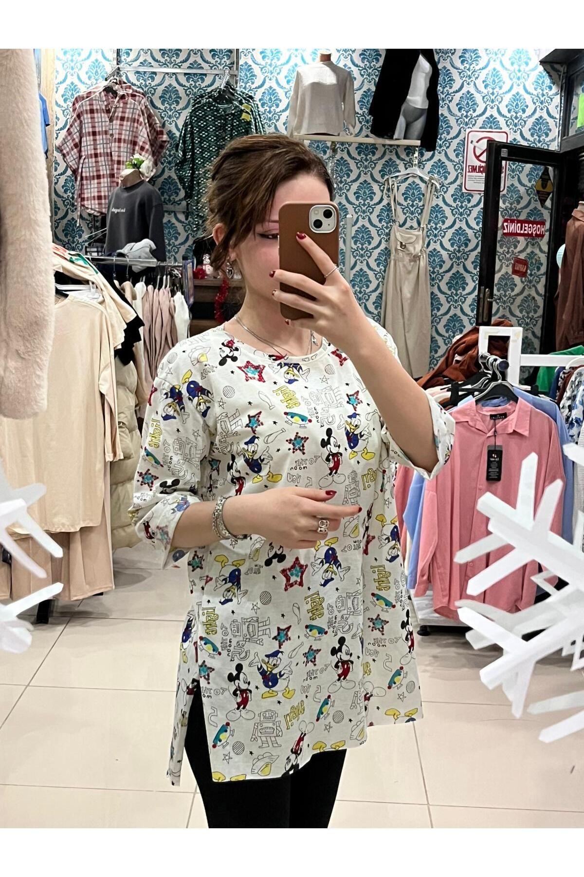 Sublime Butik V Yaka Yırtmaçlı T-Shirt