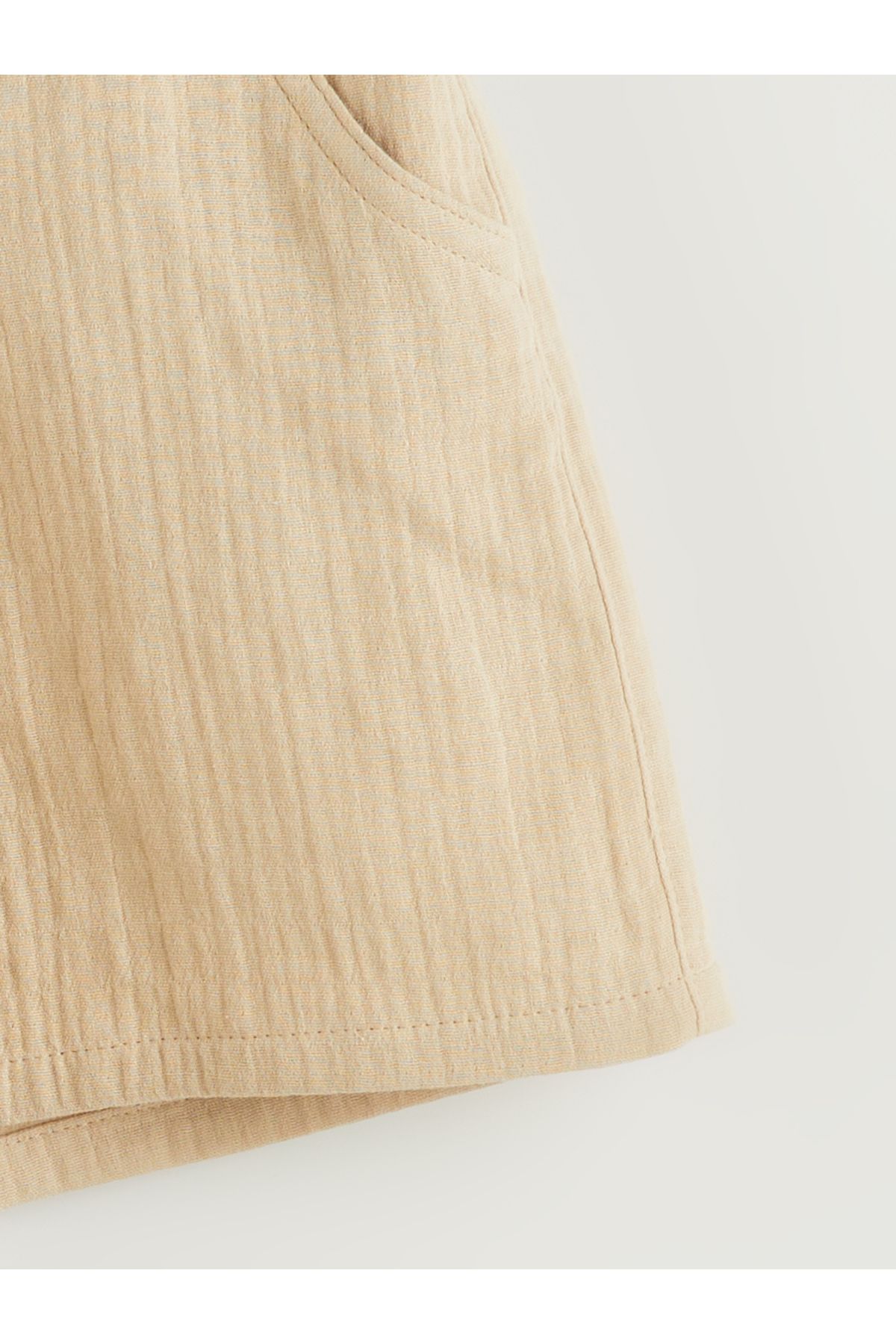 LC Waikiki-Muslin Girl's Shorts with Elastic Waist 2