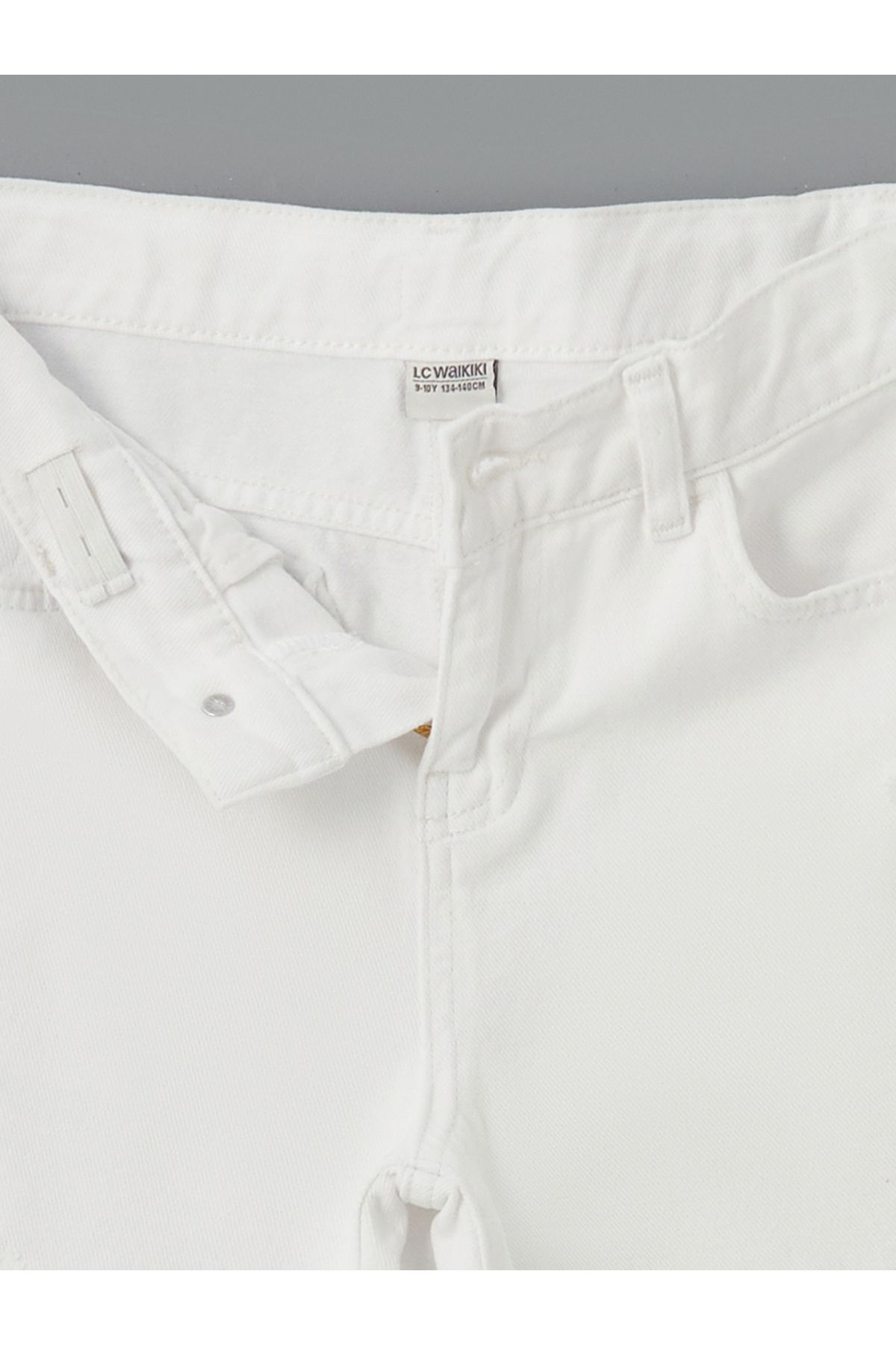 LC Waikiki-Boys' Jean Shorts with Adjustable Elastic Waist 4