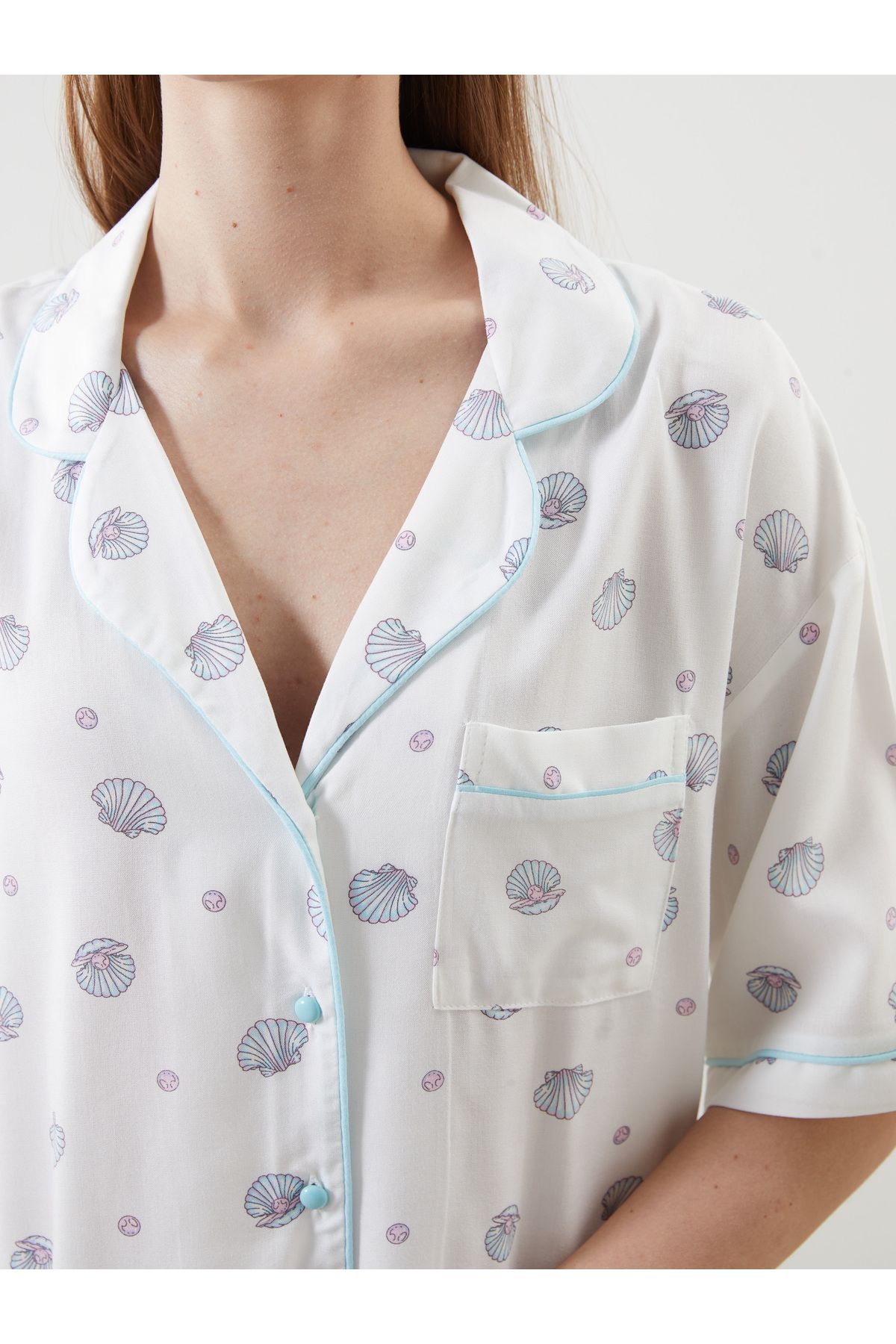 LC Waikiki-Damen-Pyjama-Set mit Hemdkragen-Aufdruck 3
