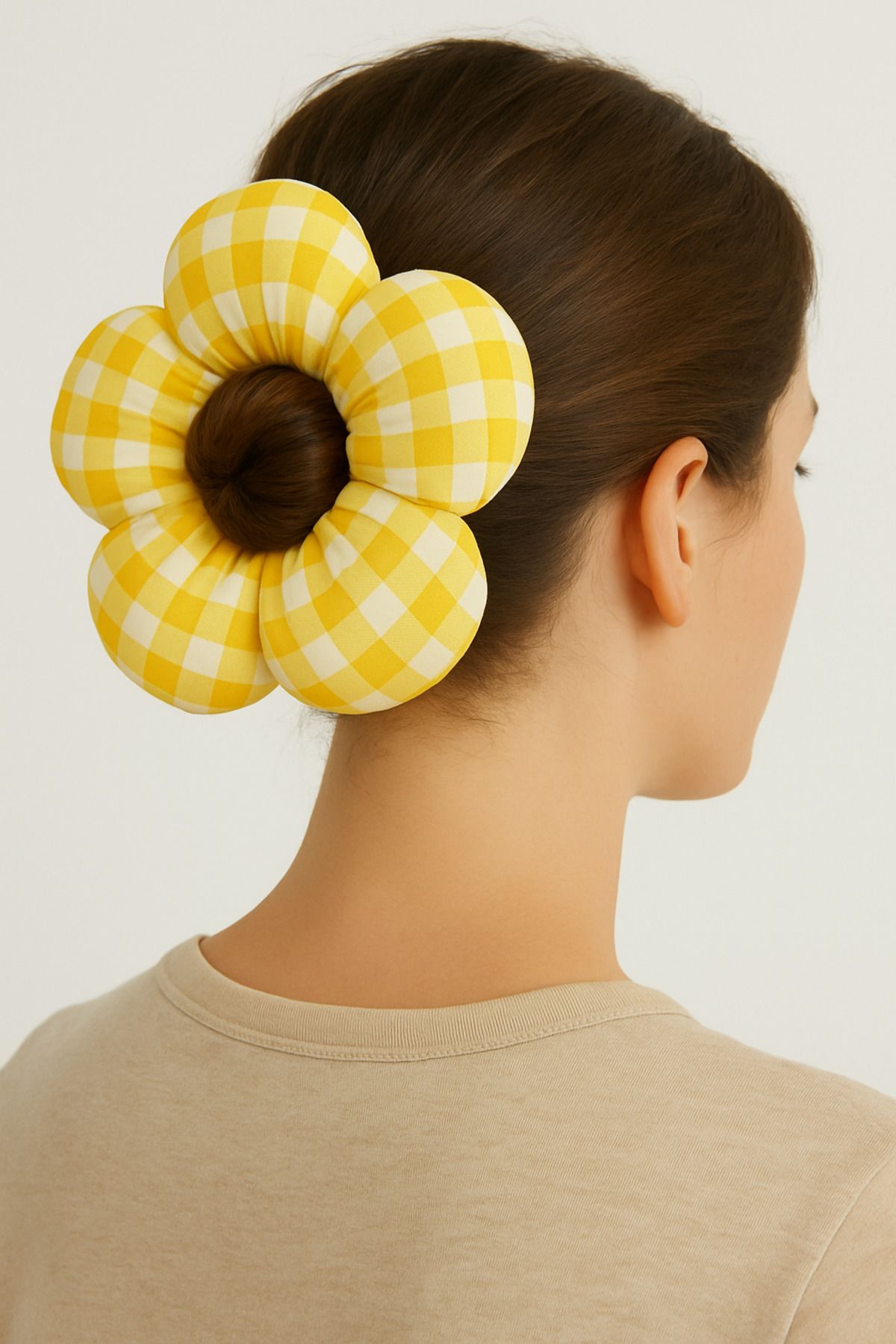 Modonoff Çiçek Toka Scrunchie - El Yapımı Ekose Desenli Pofuduk Lastikli Toka