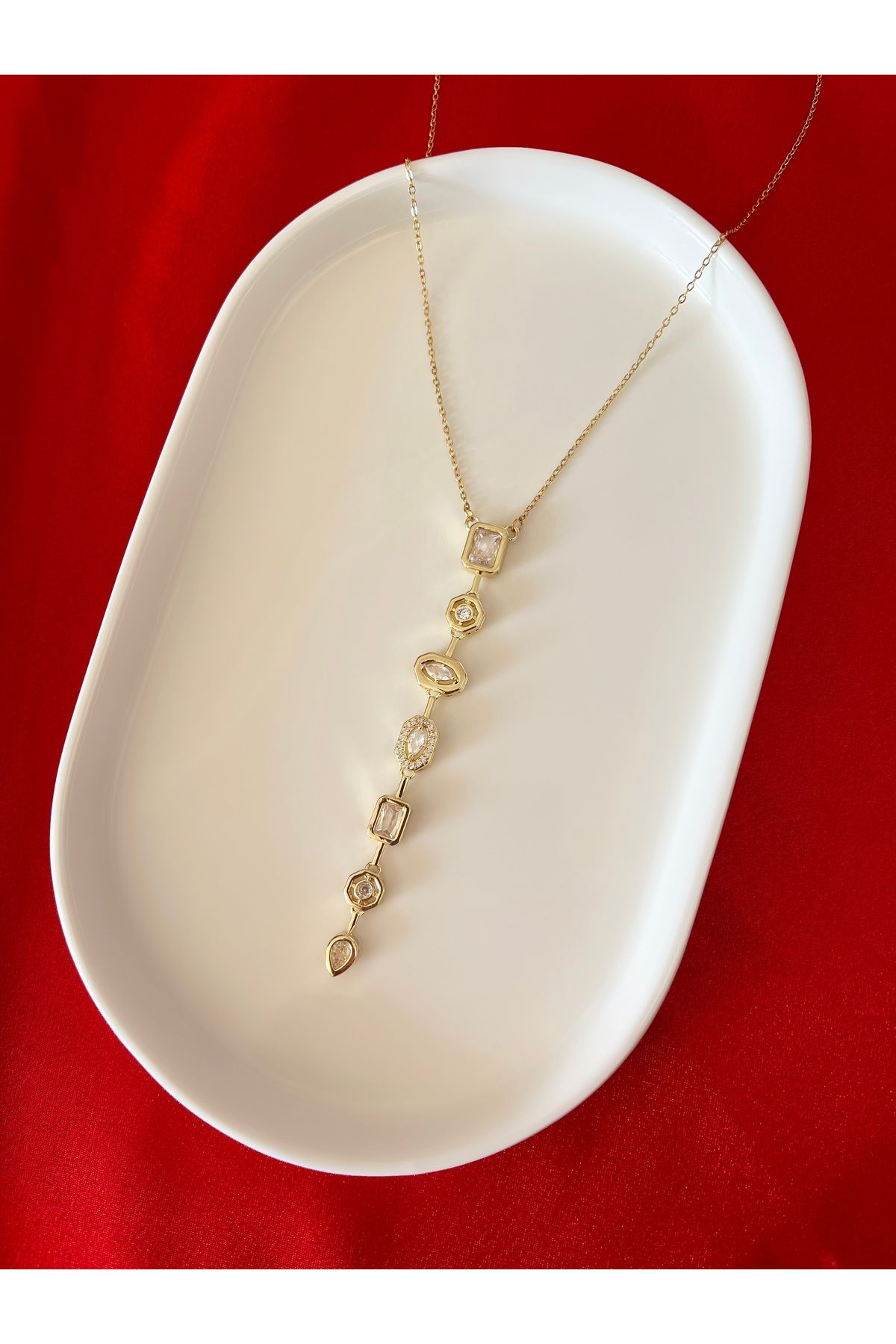 Butik Zirkon Taşlı Gold Çelik Y Kolye