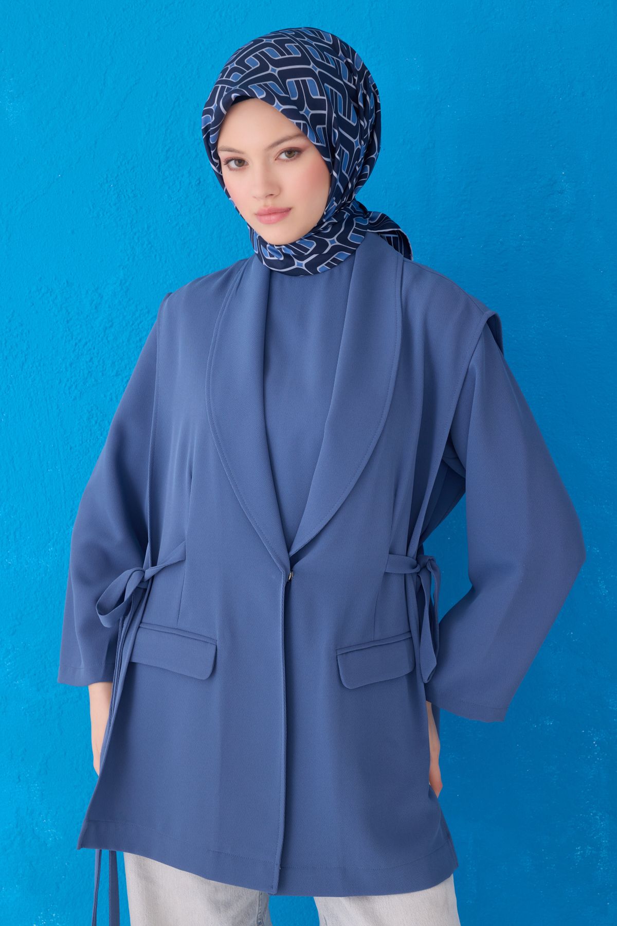 Belli Twill İpek Eşarp 4118D Geometrik Desen İndigo-81