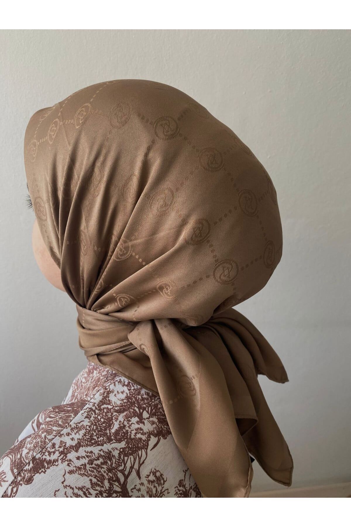 MODA Sütlü Kahve Jakarlı Eşarp