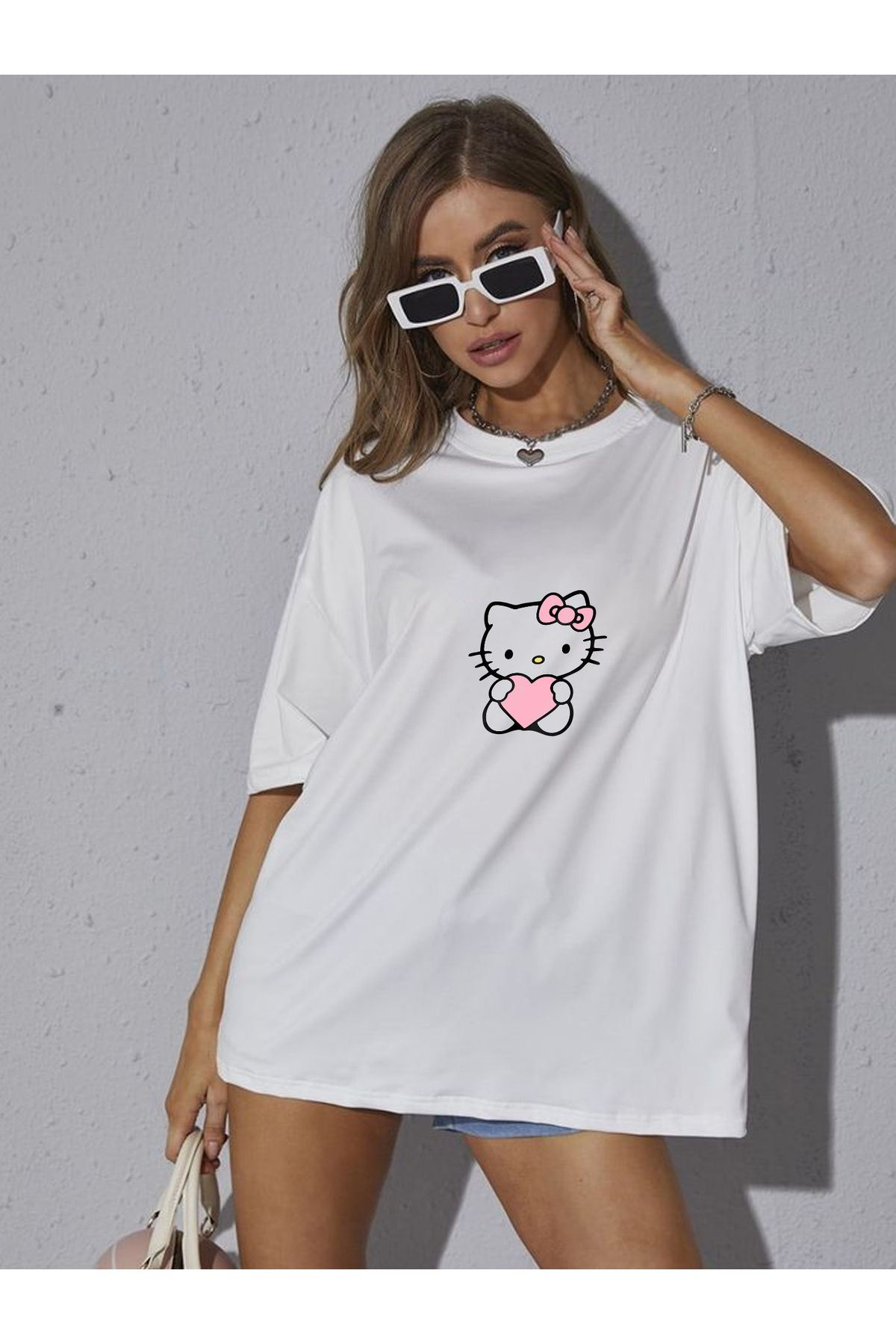 BLYDE LAYY Kadın Hello Kity Baskılı Oversize T-shirt