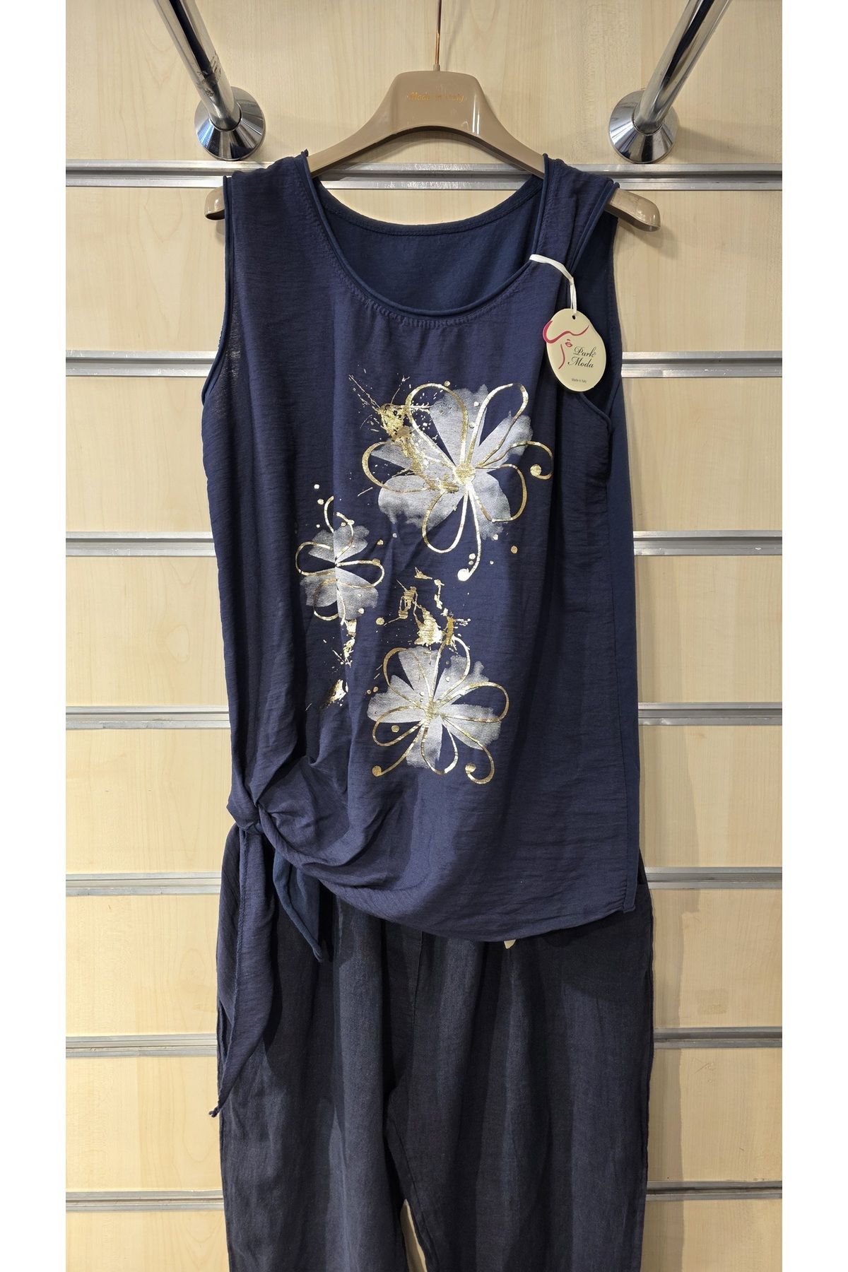 Park Moda İtalyan Bluz Sıfır Kol Bağlamalı Çiçek Desen