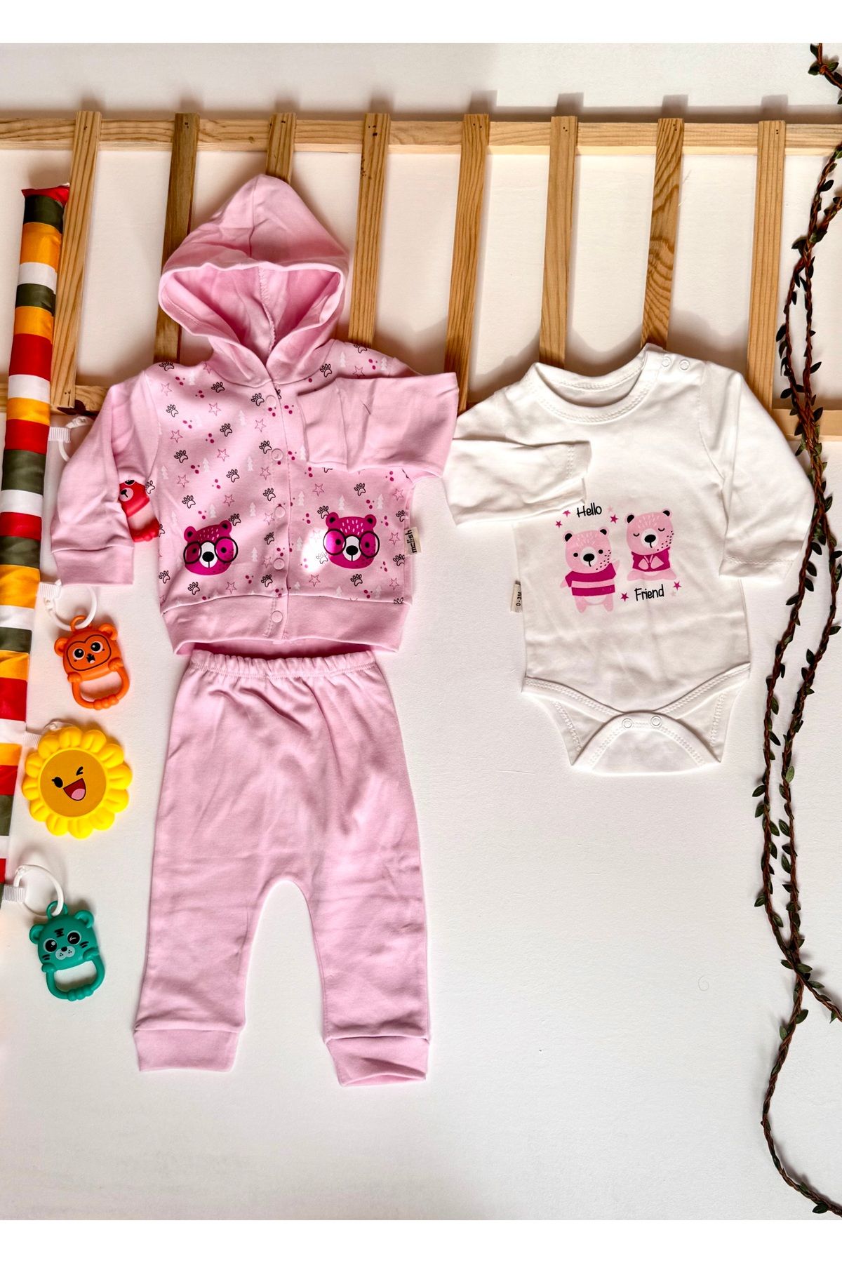 KapsülBebek %100 organik pamuk 3’lü mevsimlik unisex günlük bebek pijama takımı – hırka, üst, alt