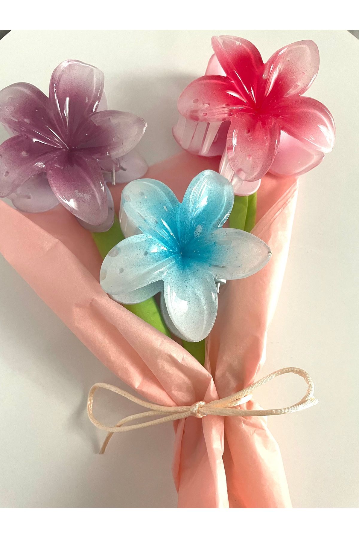 Bengisu atelier Çiçek toka buketi