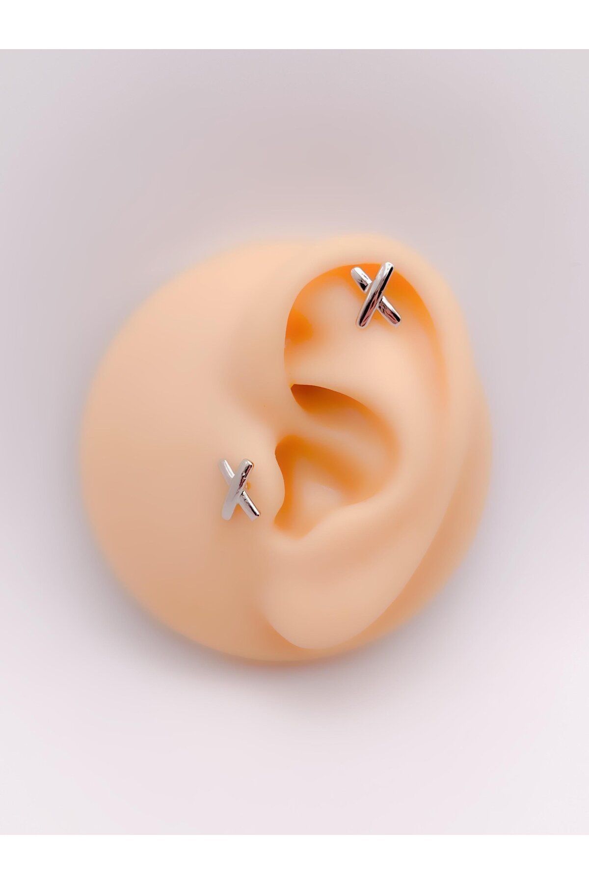 Trinos Cerrrahi Çelik Piercing ( Pirsing ) X Figürlü Tragus Helix Piercing (1adet)
