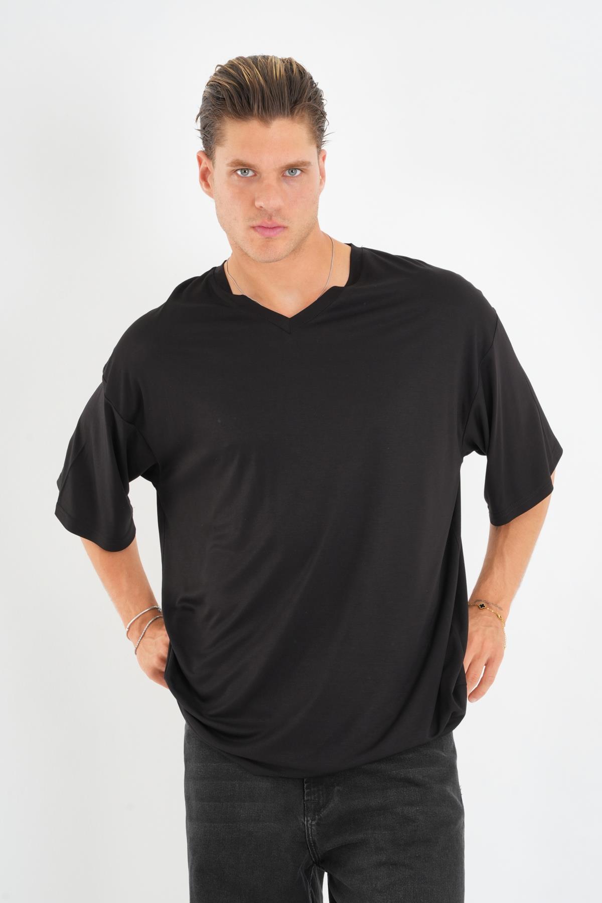 ALEXANDERGARDI V Yaka Oversize T-shirt görsel 4