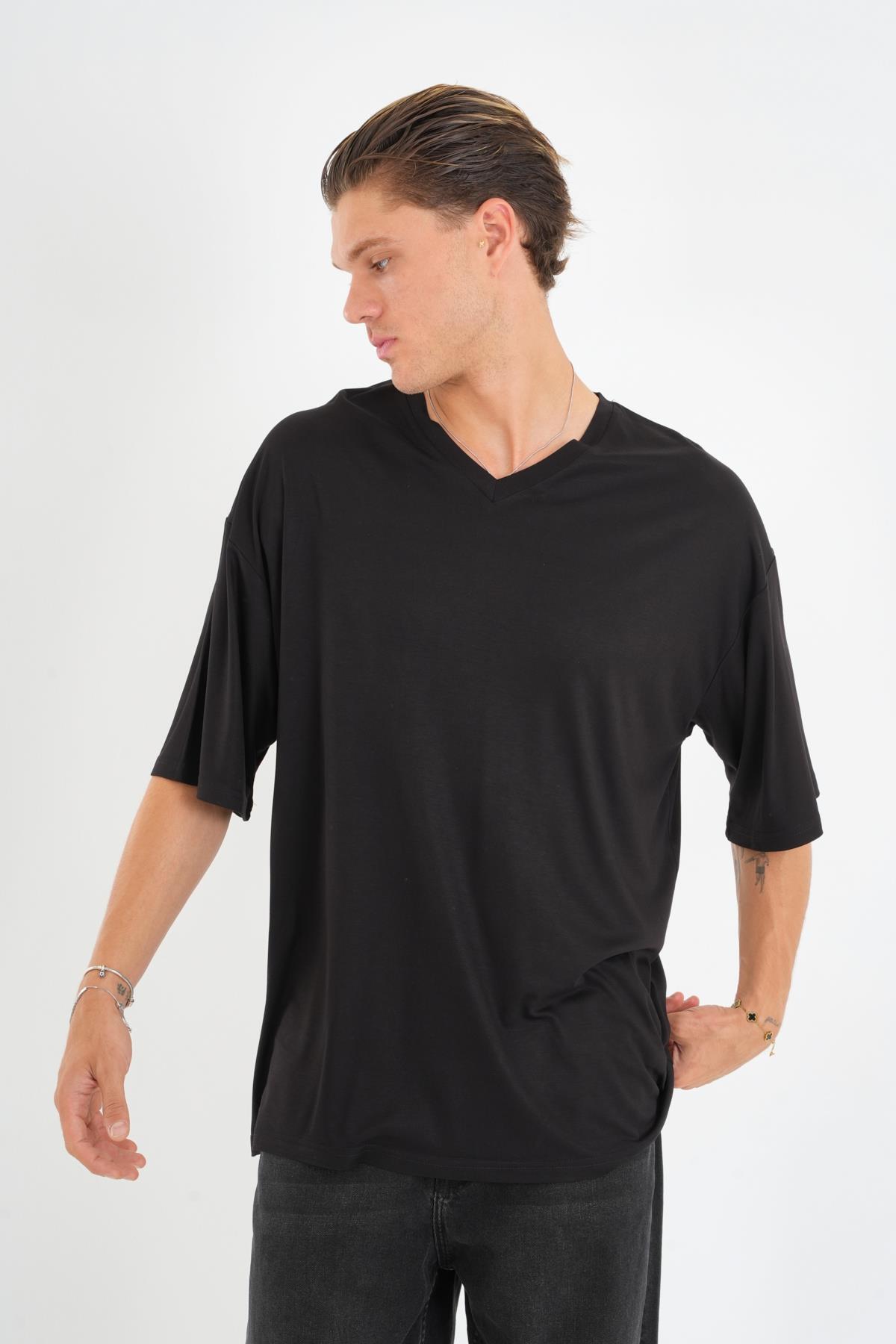 ALEXANDERGARDI V Yaka Oversize T-shirt görsel 3