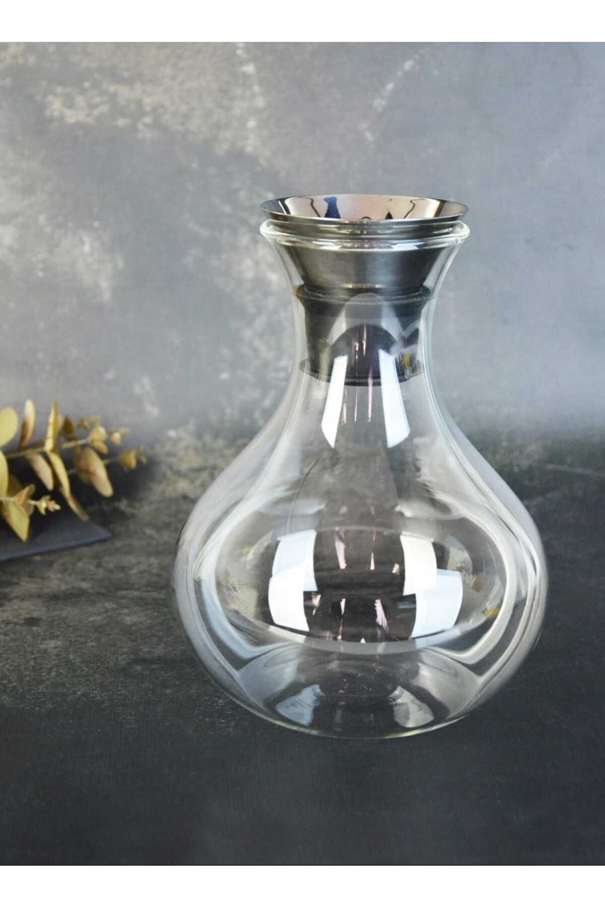 CENGİZ ÇEYİZ PAÇİ 1500 ml Şelale Metal Kapaklı Tombul Cam Sürahi 401341
