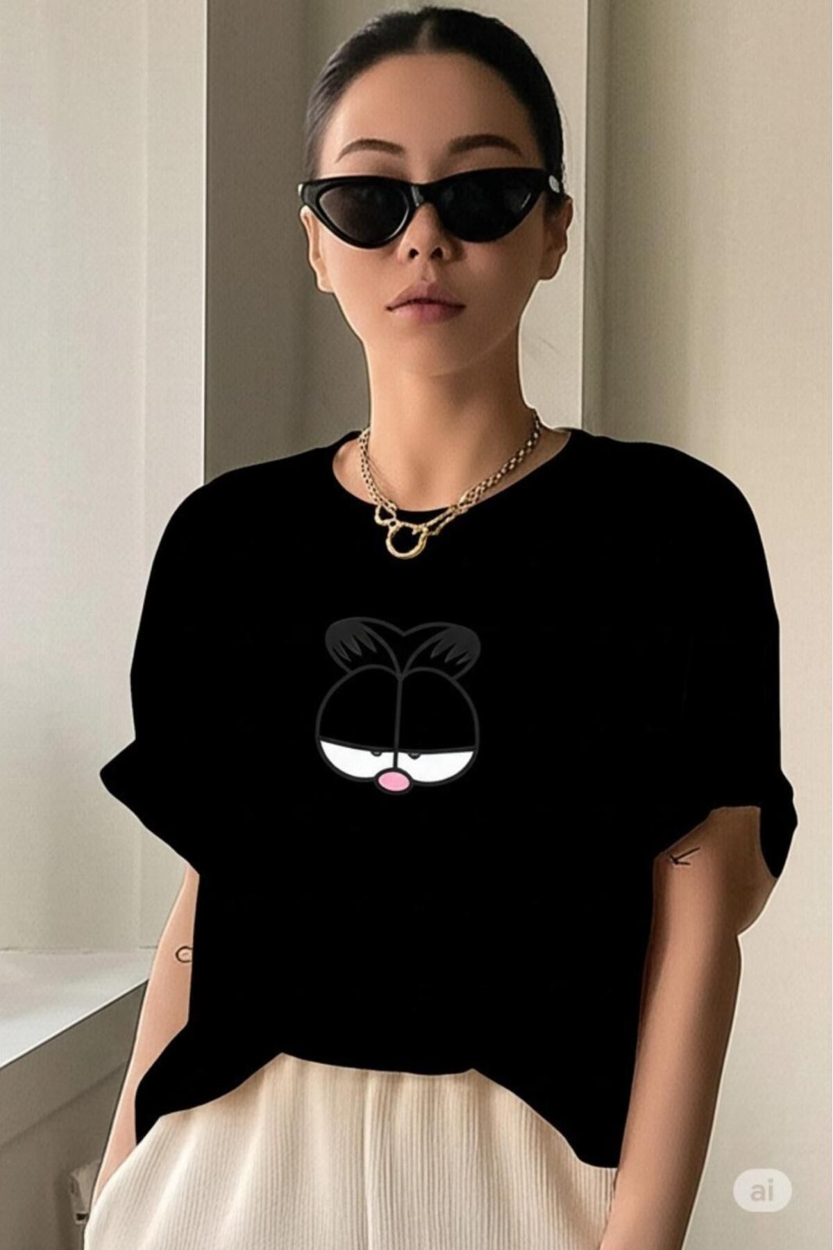 NO 601 Kadın Siyah Tatlı Kedi Baskılı Trend Bol Kalıp Oversize Tshirt