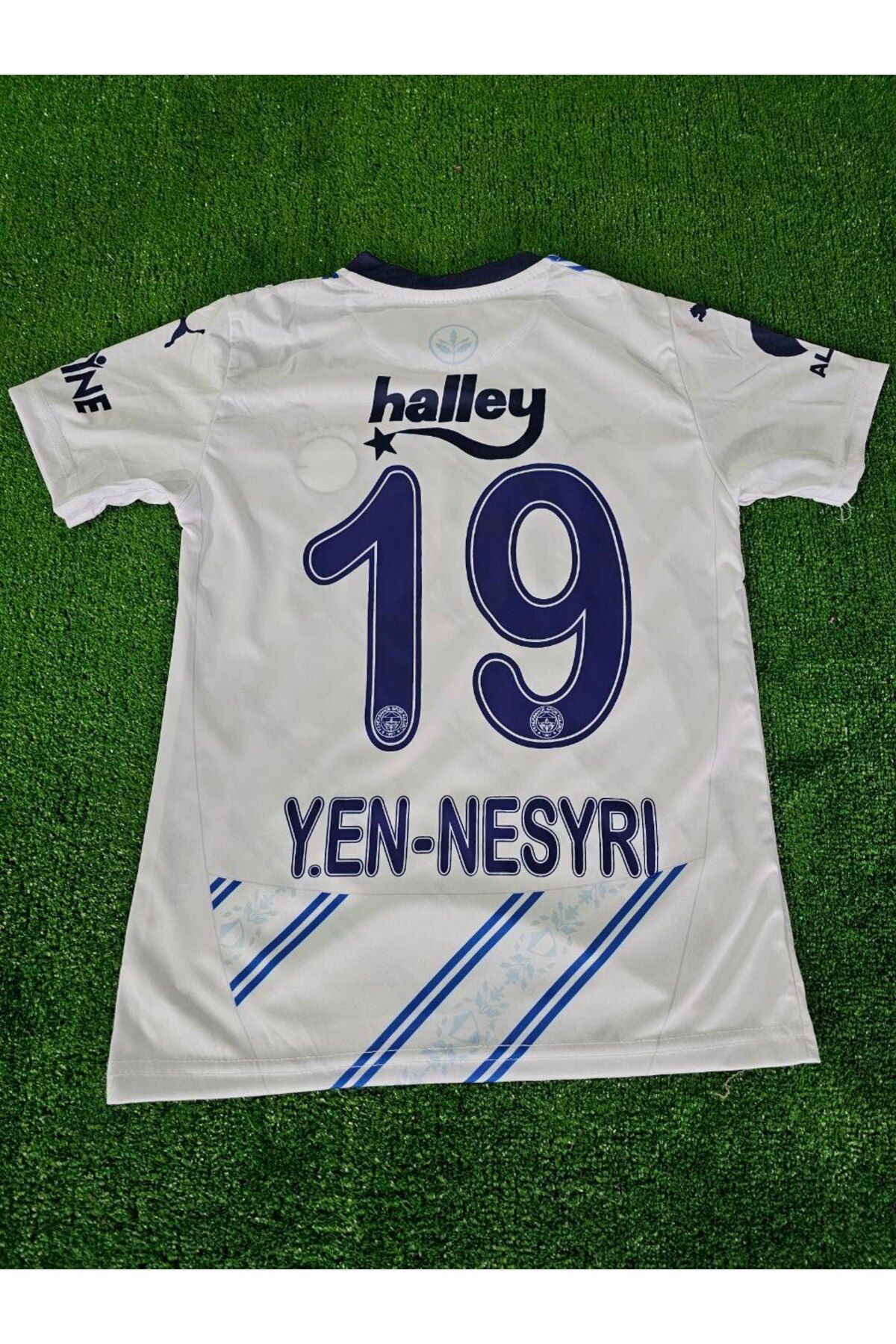 Alaturka Mix Fenerbãhçe 24/25 sezonu Yusuf en-Nesiri 19 DEPLASMAN BEYAZ FORMASI