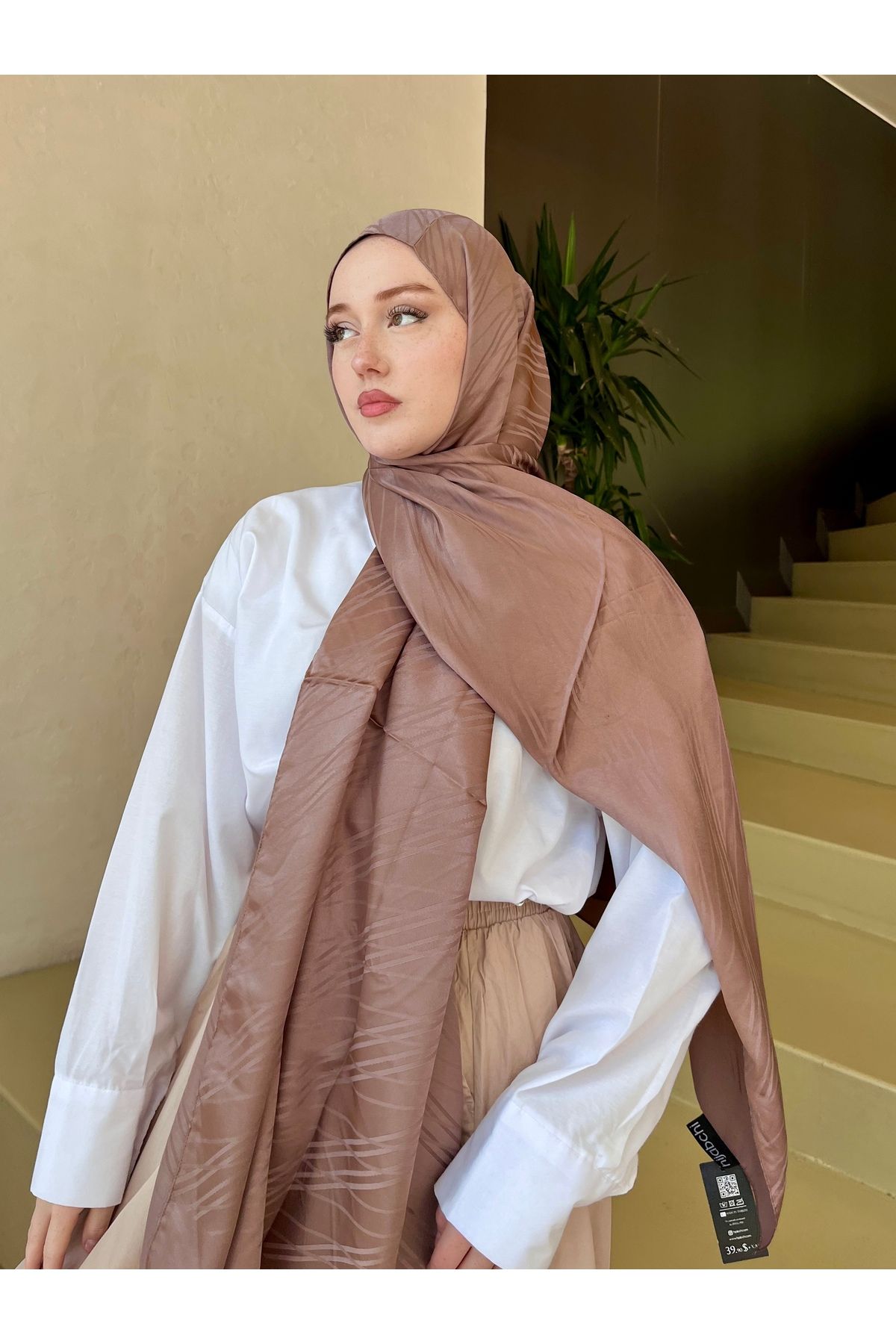 hijabchi İpeksi Jakar Şal Çizgi Desen -