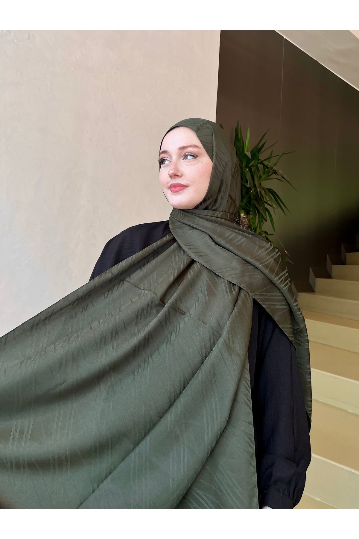hijabchi İpeksi Jakar Şal Çizgi Desen -