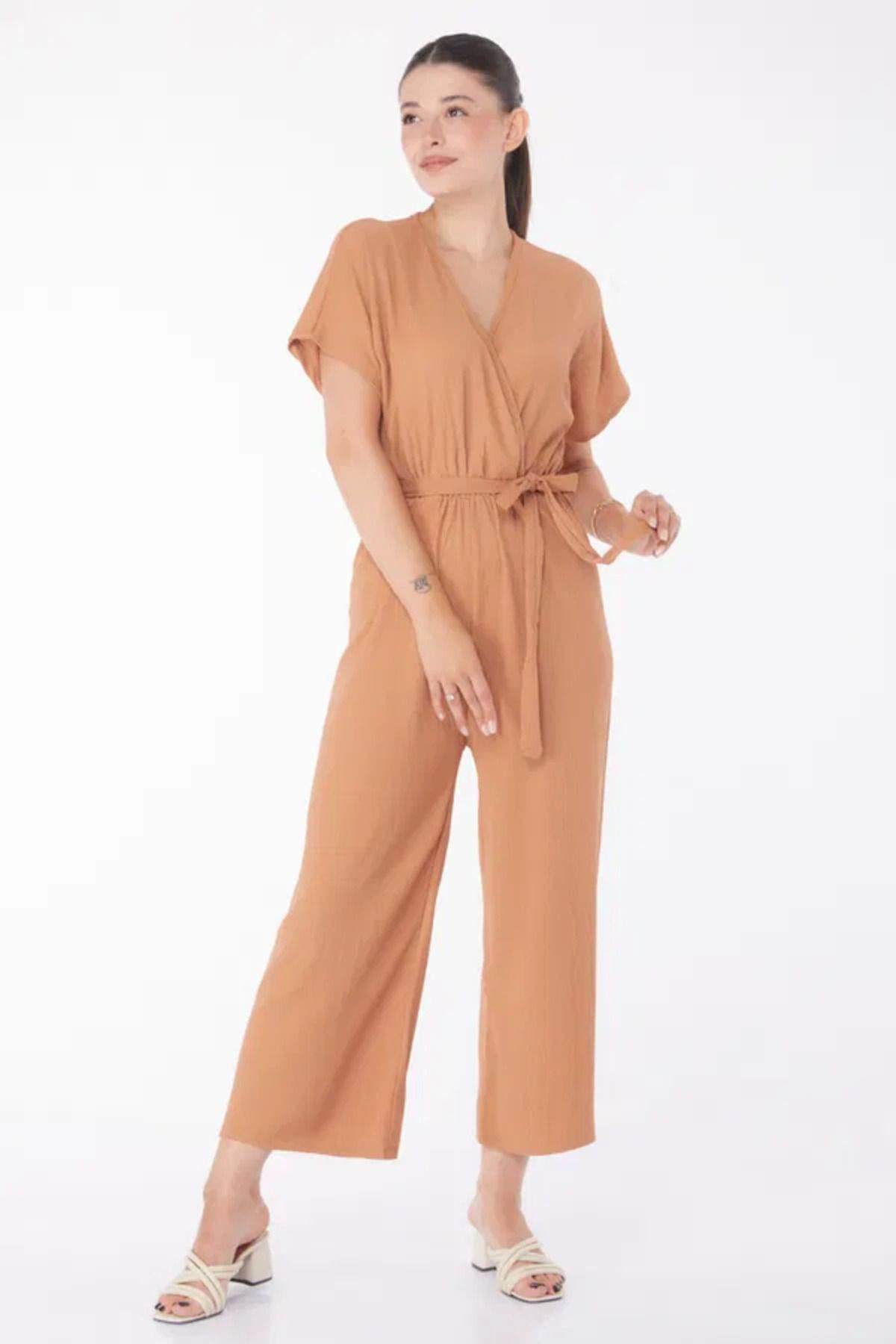 ETİLER COLLECTION Kruvaze Yaka Kadın Vizon Kuşaklı Tulum