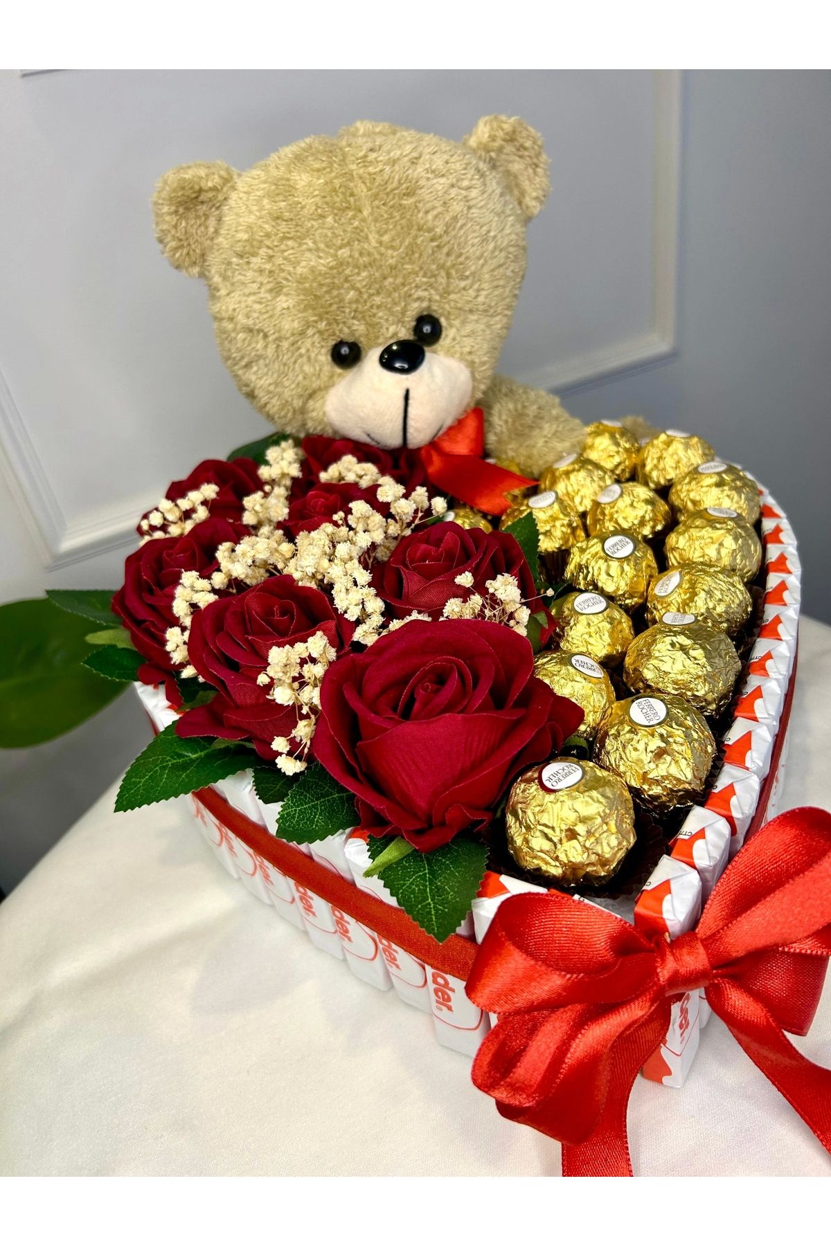 fancyflower Ayıcıklı Kadife Gül ve Çikolatalar