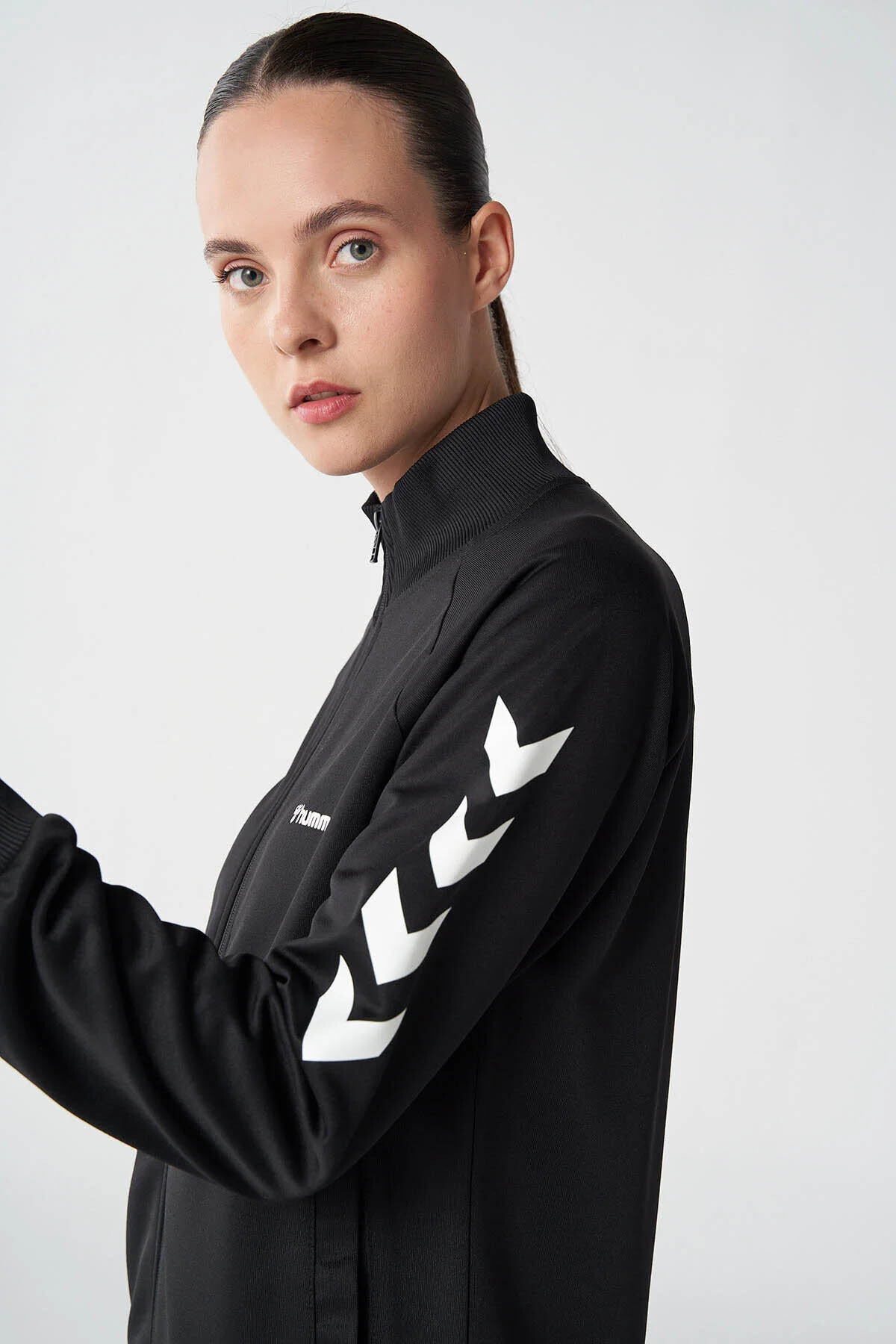 hummel Genesa Zip Jacket Siyah Kadın Sweatshirt 921773-2001 görsel 2