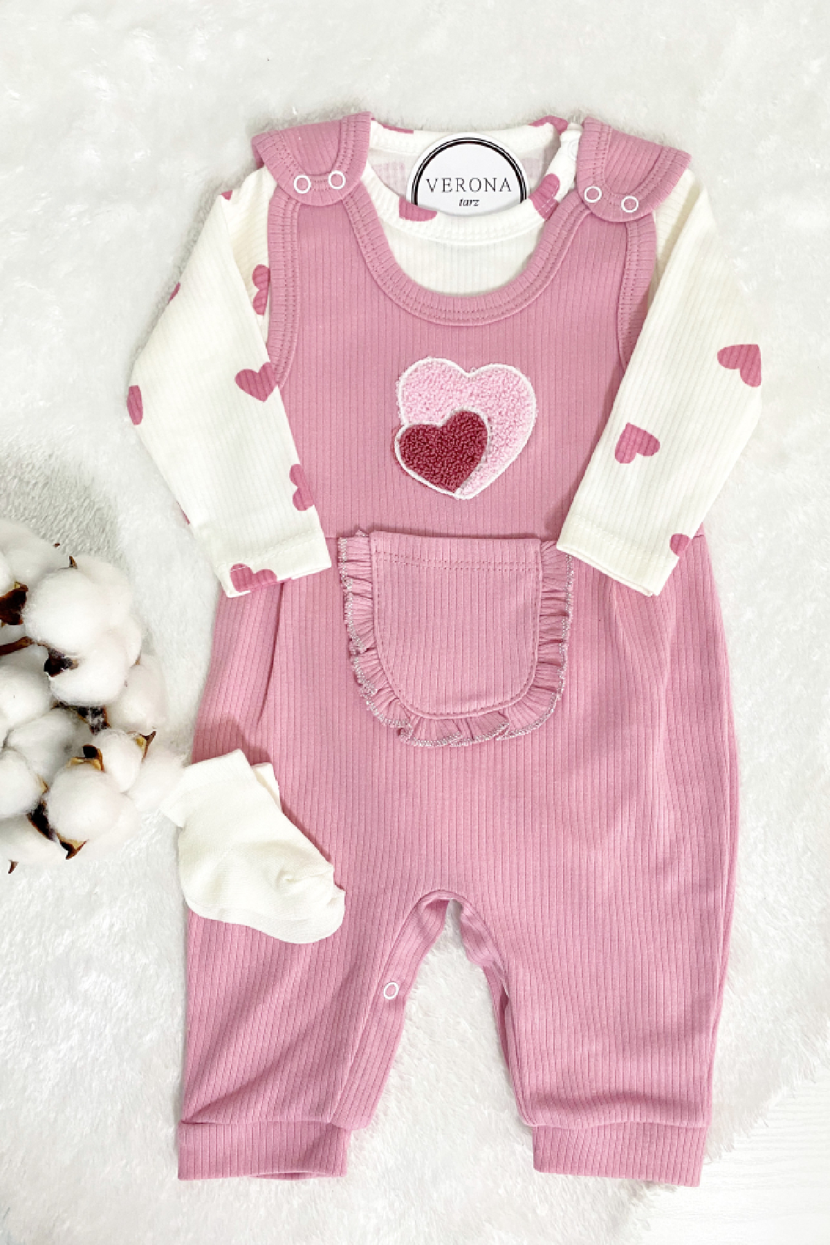 VERONA TARZ Kız Bebek Kalp Nakışlı 2li Salopet Takımı Uzun Kol Çıtçıtlı Yenidoğan Kıyafeti Çorap Hediye fotoğrafı 3 (önizleme)
