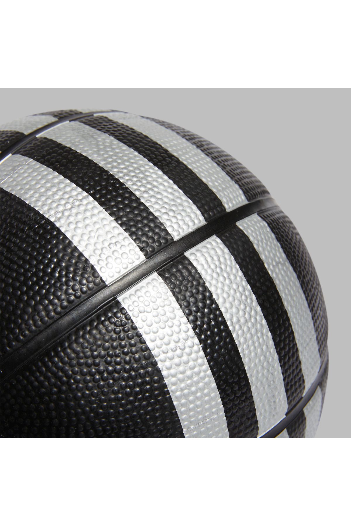 توپ بسکتبال سیاه لاستیکی HM4972 اورجینال adidas