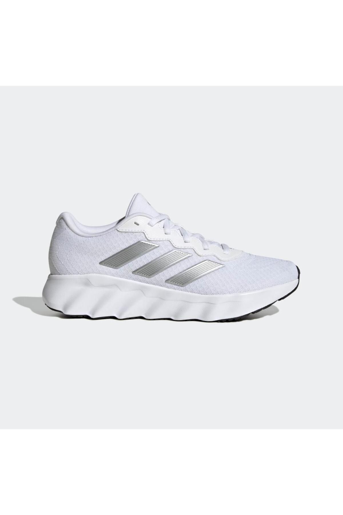 adidas Női futó- és edzőcipők Switch Move W Id5257