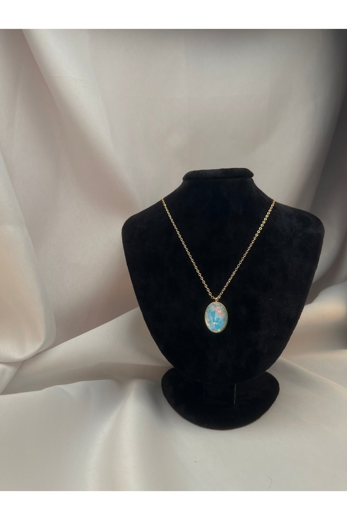 Butik Çelik - Altın Kaplama Zincir Opal Taşlı Kolye / 25cm