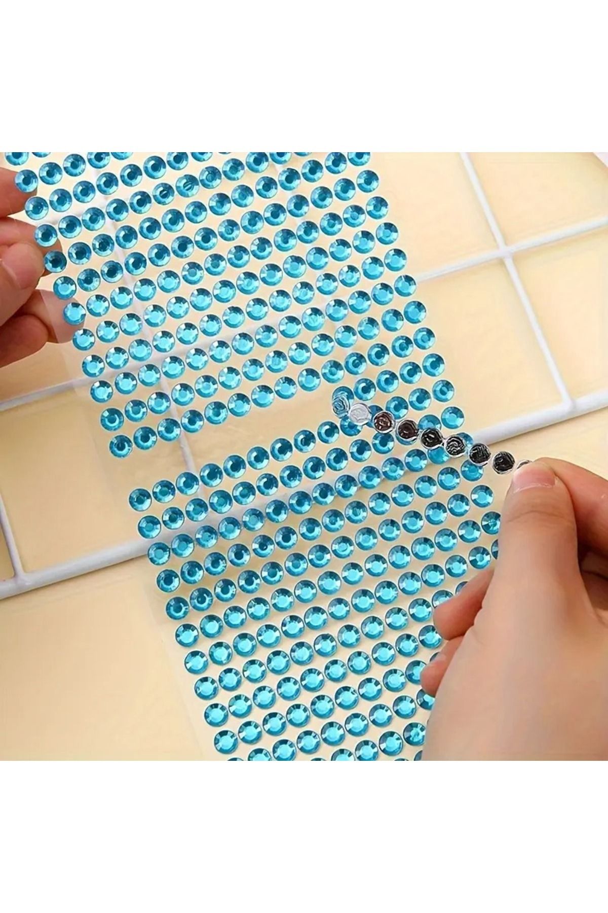 Nikah Şekeri Market Kendinden Yapışkanlı Kristal Süsleme Taşları Sticker Taş Görünümlü 6mm Boncuk 500 Adet Süsleme