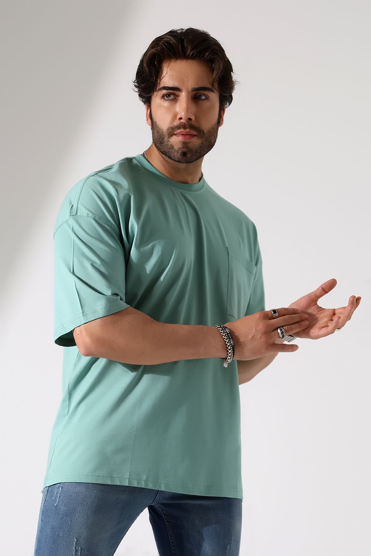 GÖMLEKÇİNİZ Oversize Bisiklet Yaka Cep Detaylı Salaş T-Shirt