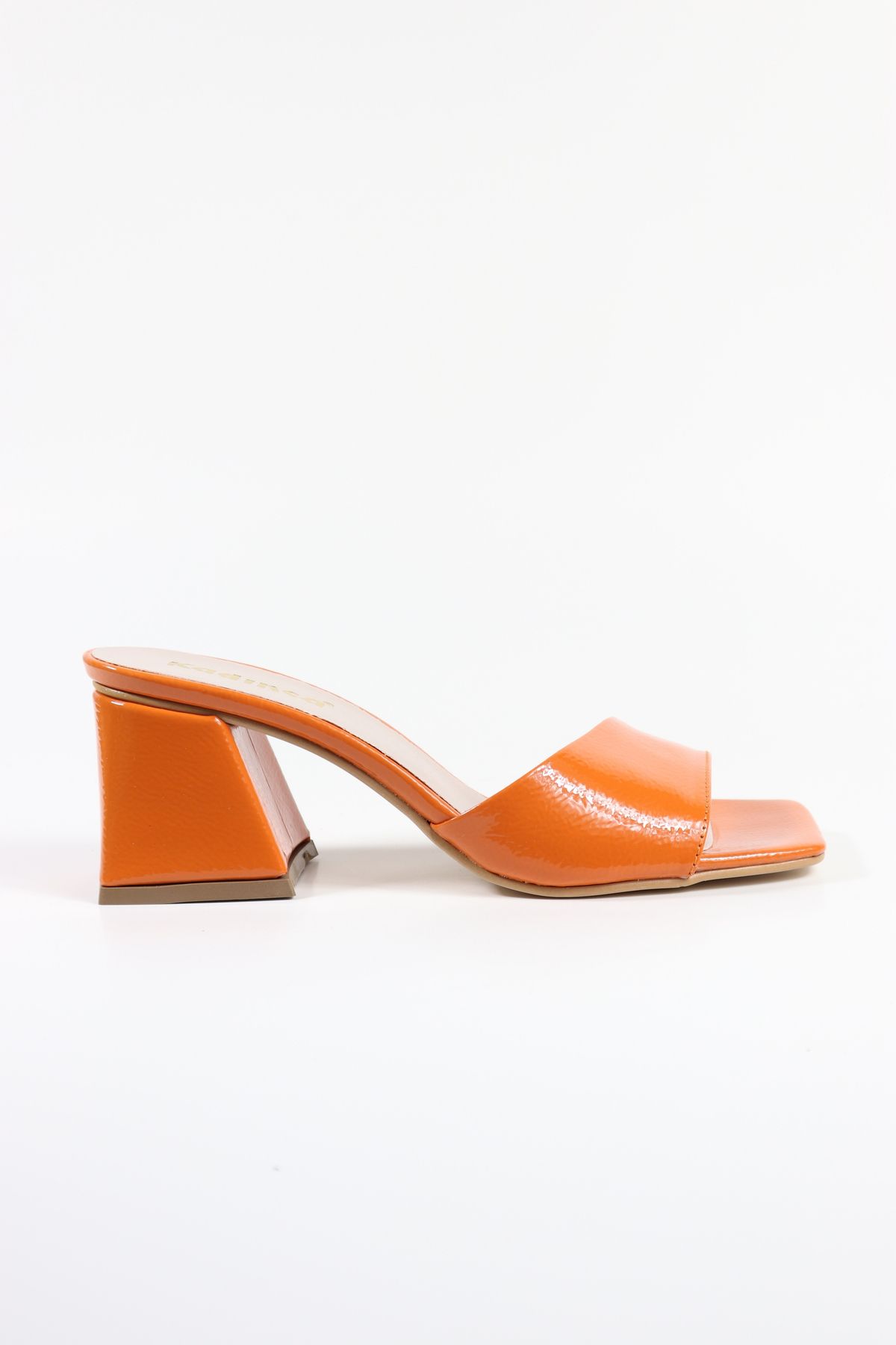 Assortie RENKLİ KALIN TOPUKLU TERLİK 6CM