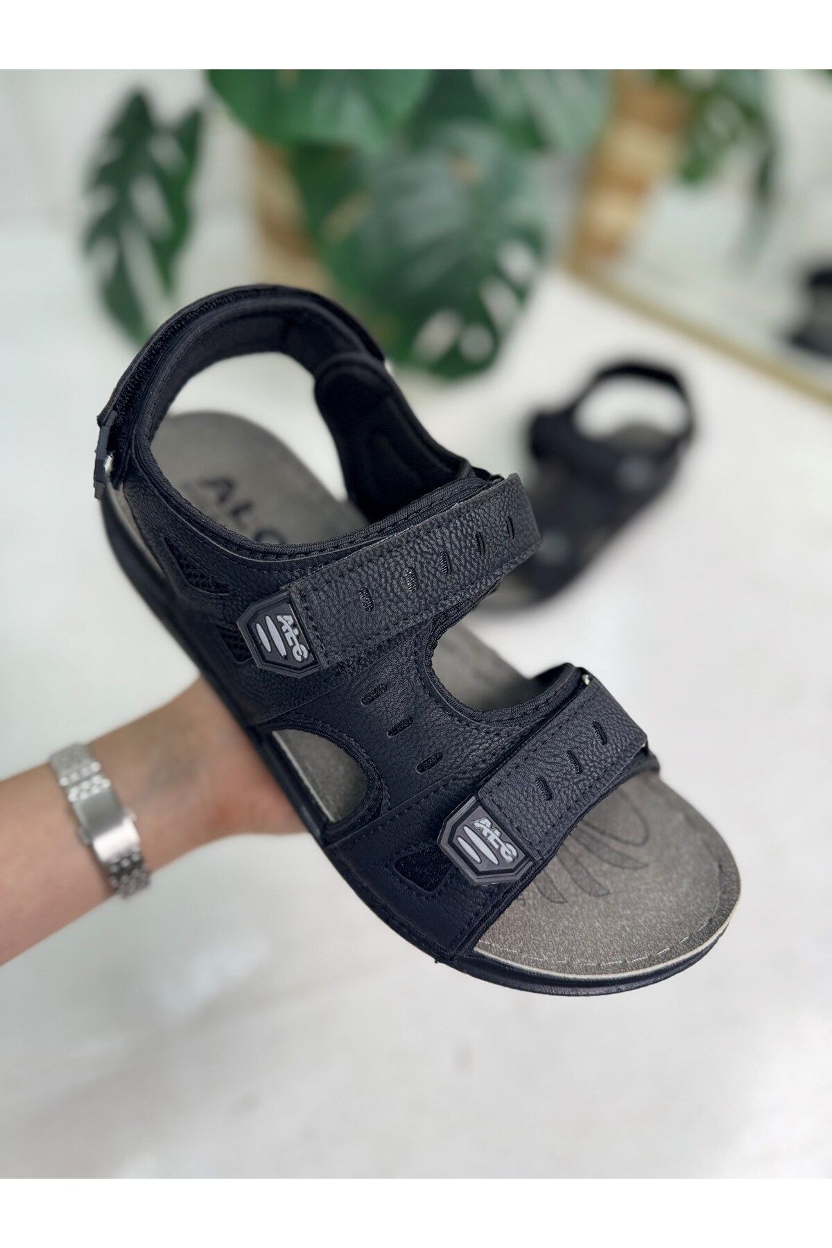İmerShoes Günlük Erkek Sandalet Kalın Ortopedik Dikişli Taban Cırtlı Havuz Deniz Ayakkabısı 5201