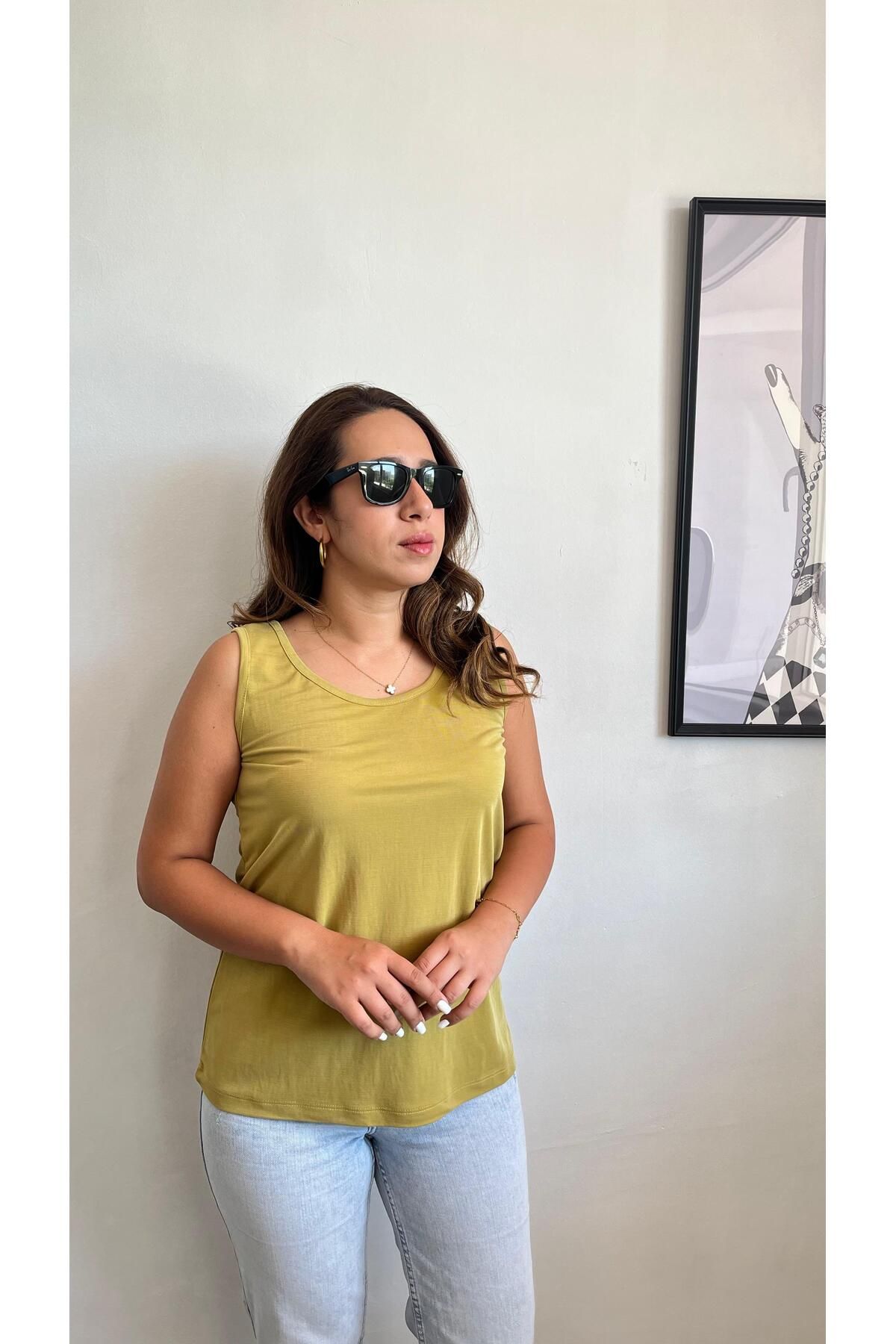 Gizybutik Kalın Askılı Yumuşak Doku Bluz