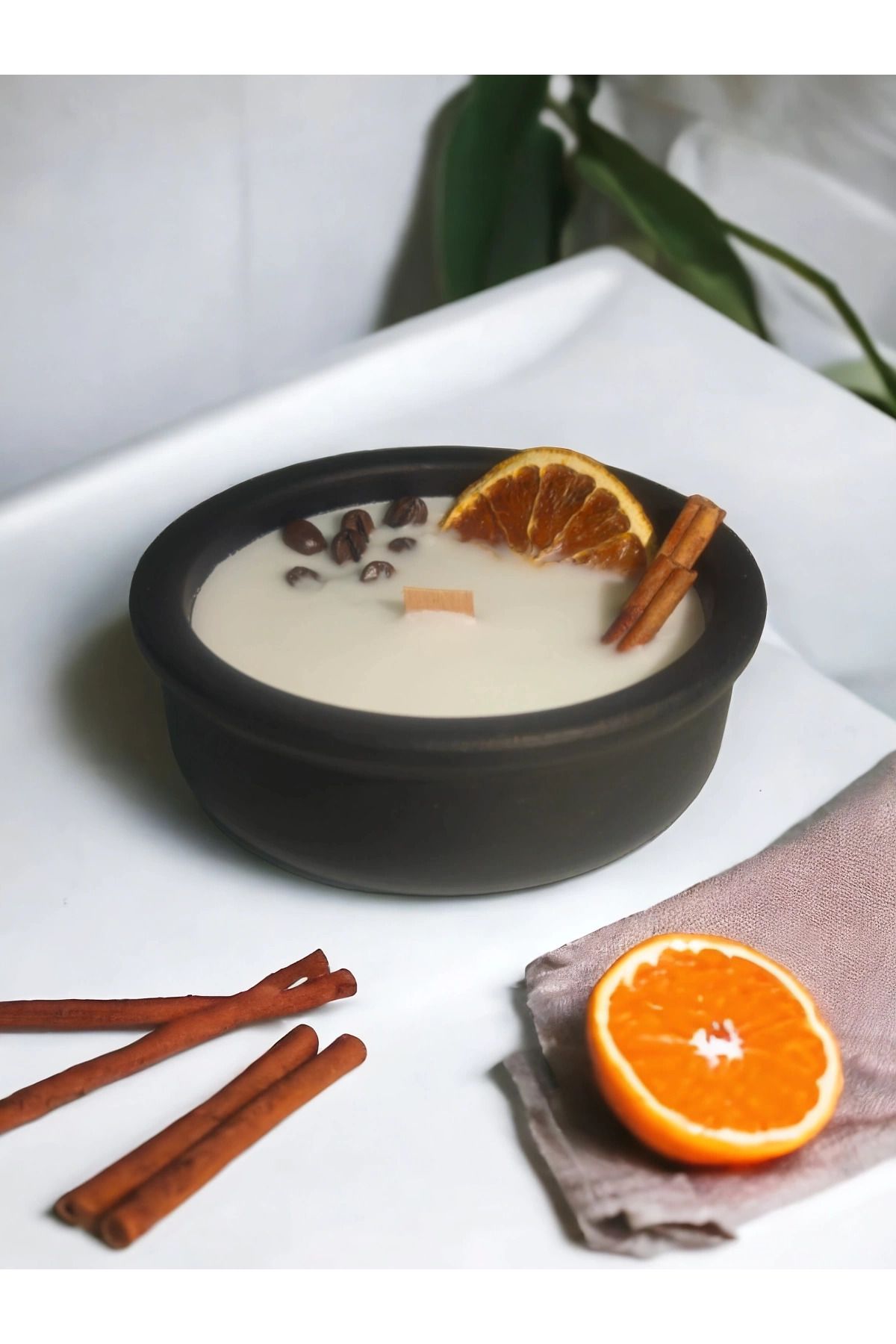 Haye Collection Bal Tarçın Kokulu Aromaterapi Mum, Ahşap Fitilli, Dekoratif Doğal Çömlek Mum