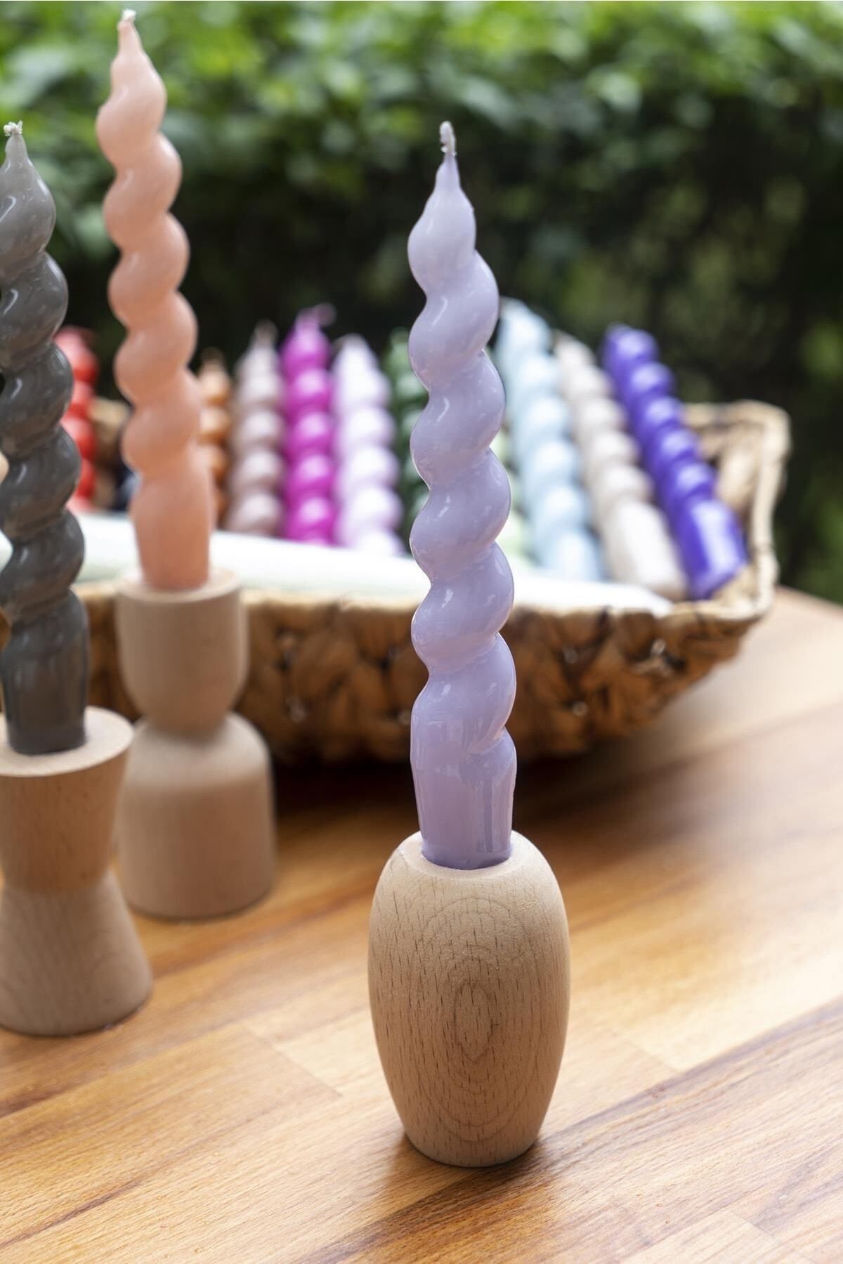 Elioure Şamdan Mum, Spiral Lila Renkli, Zarif ve Şık Dekoratif Aksesuar