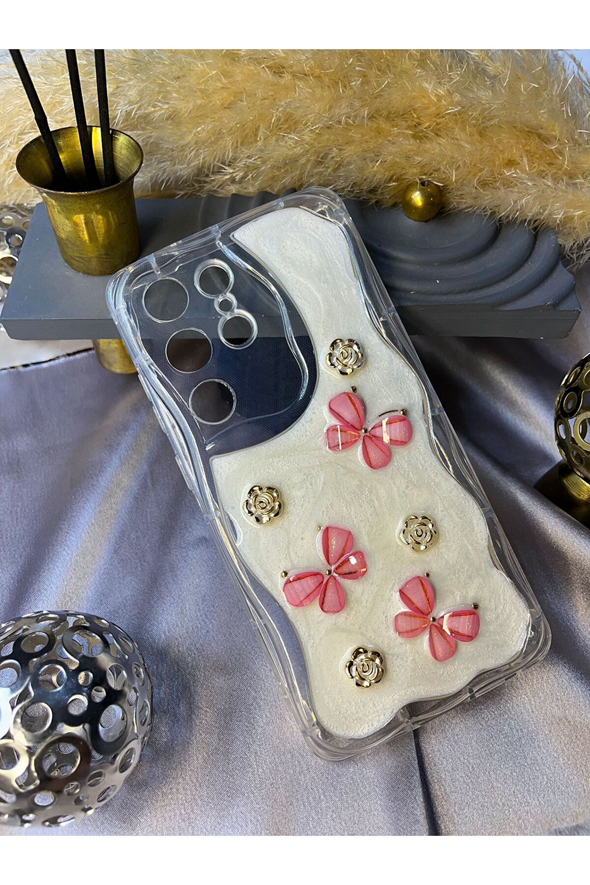 Rivor Samsung Galaxy S23 Ultra Uyumlu Kılıf Kamera Korumalı Kelebek Ve Çiçek Kabartmalı Desenli Kapak
