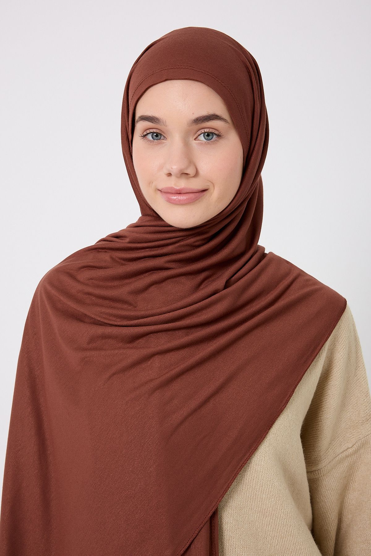 akoya fashion Geçmeli Hazır Pratik Penye Şal. Instant Jersey Hijab