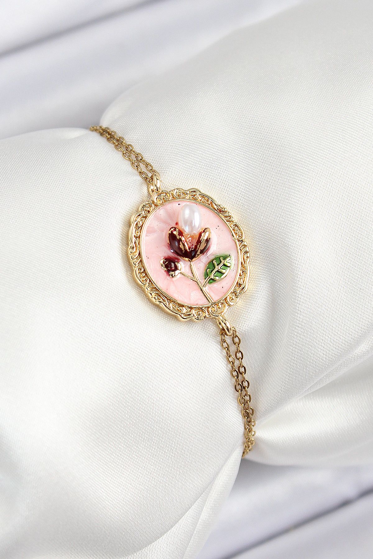 callerrons accessories Zincir Pembe Mineli Sanatsal Portre İnci Detaylı Lale Model Gold Renk Kadın Bileklik - EBJ250628W358