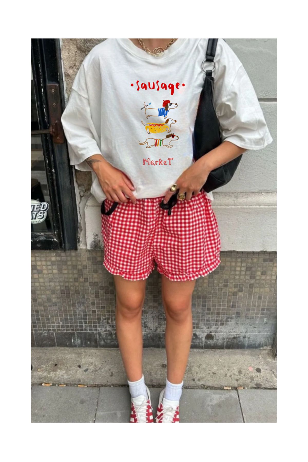 LAYORA Kadın %100 Pamuklu Sosis Köpek Baskılı Oversize T-shirt