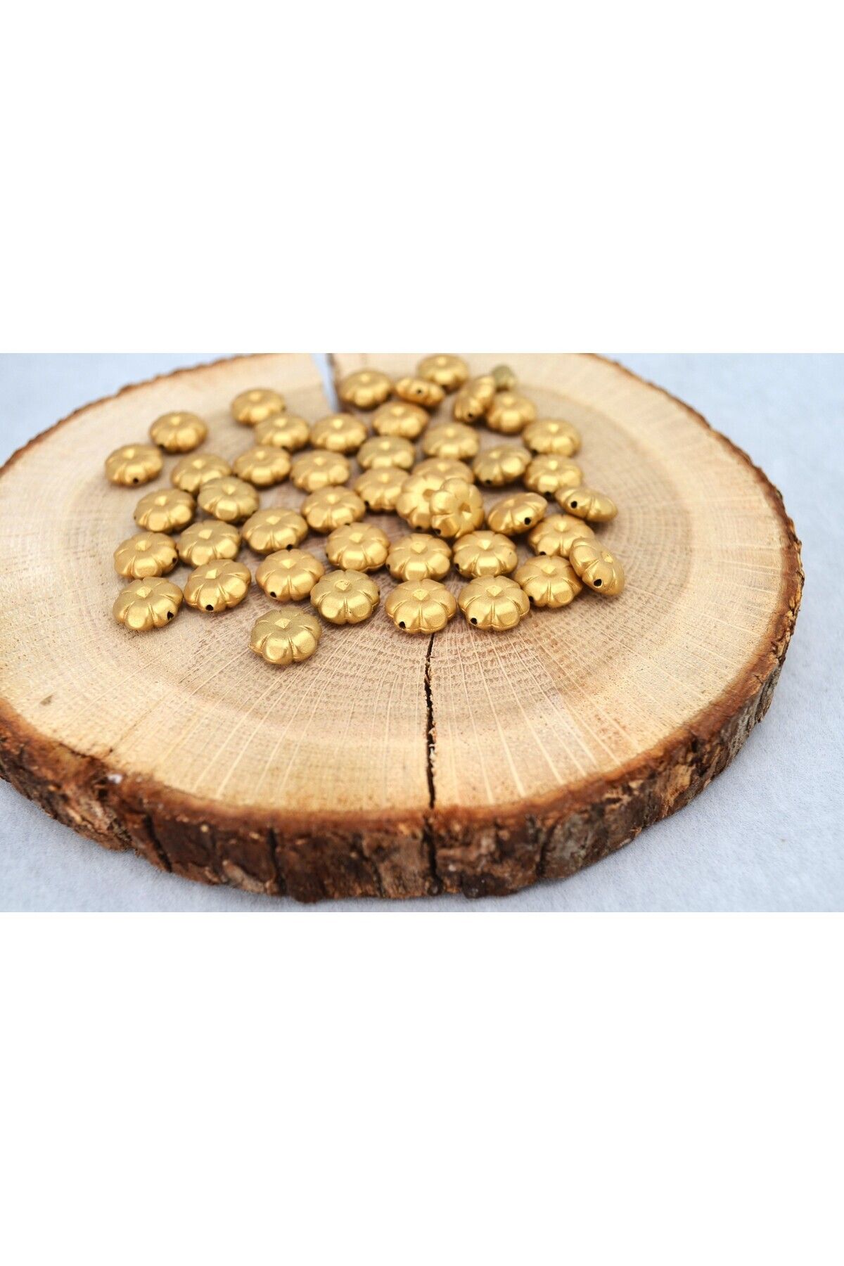 FlowerAksesuar 25 Gram (80-85 Adet) - 10 mm Papatya Boncuk, Bileklik ve Kolye Boncuğu, Takı Boncuğu, Gold Renk