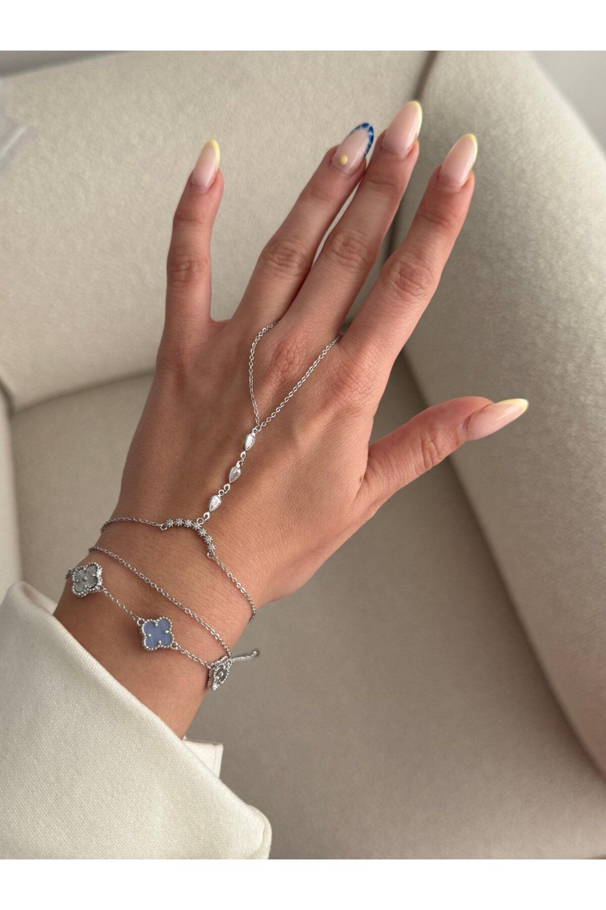 illys Silver Damla Baget Taş Detaylı İthal Altın Kaplama Şahmeran