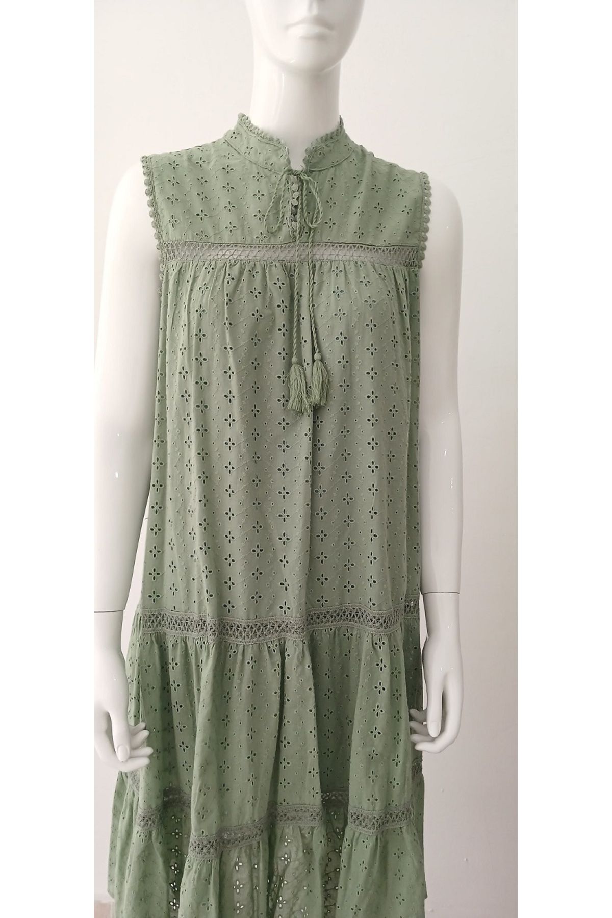 MODA Fisto İşlemeli Astarlı Kolsuz Kısa Elbise, Elbise, Fisto Elbesi, Kolsuz Elbise , Astarlı Elbise