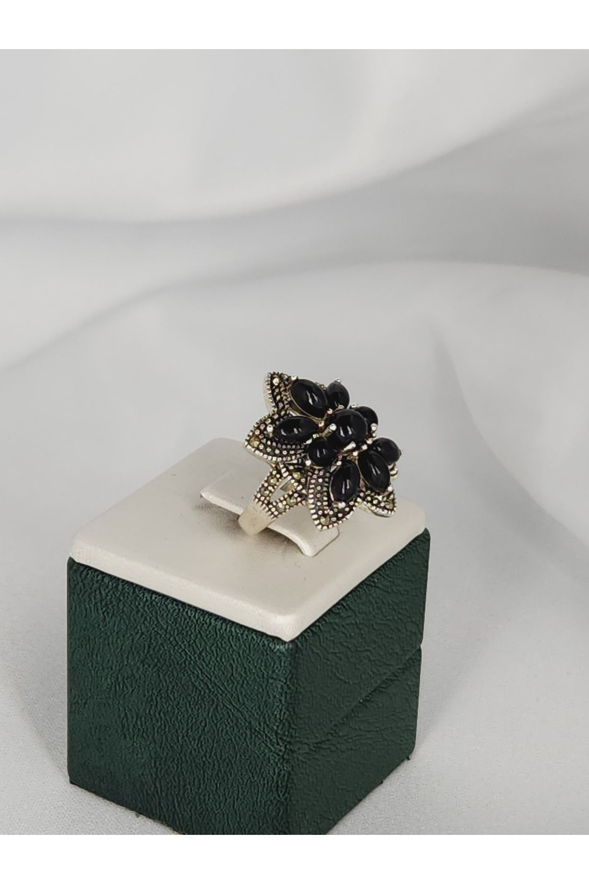 collawood Obsidyen Taşlı Gümüş Yüzük