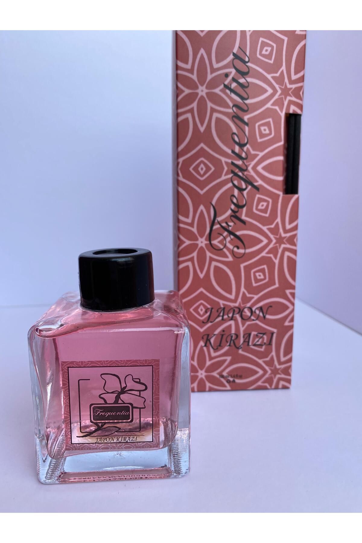 Frequentia ÇUBUKLU ODA KOKUSU JAPON KİRAZI 100ml
