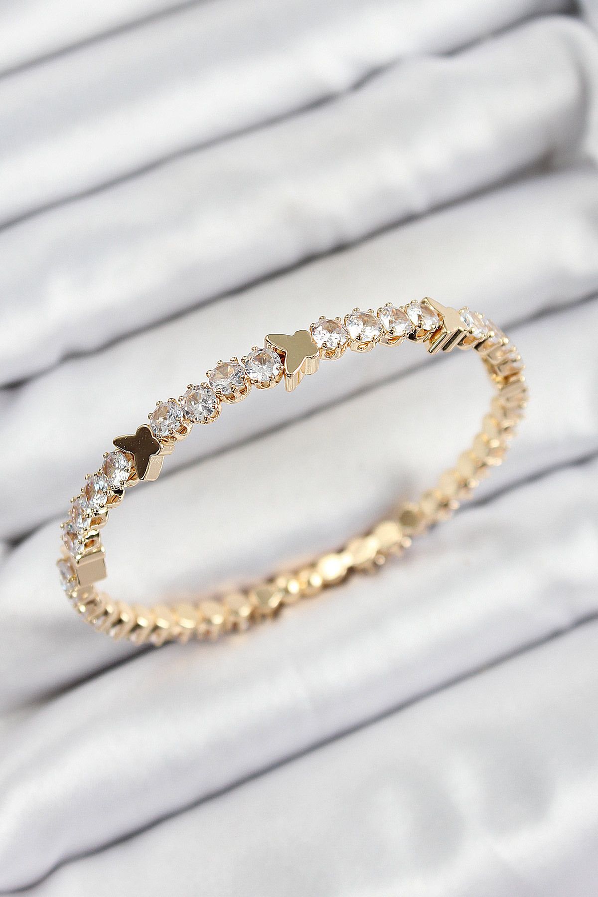 MR RZN STORE Pirinç Zirkon Taşlı Kelebek Model Gold Renk Yaylı Kadın Bileklik - Lisinya