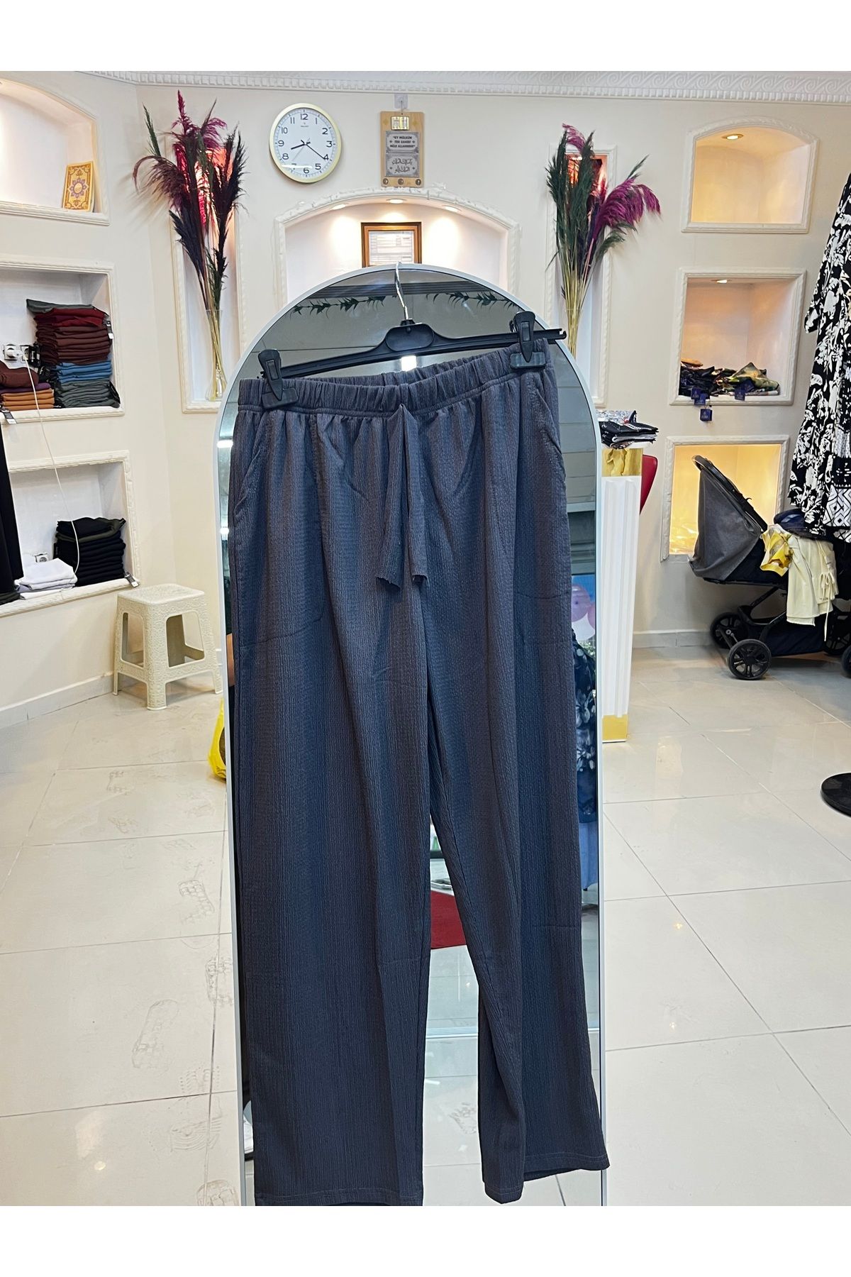 ERA Günlük hafif ve şık rahat pantolon