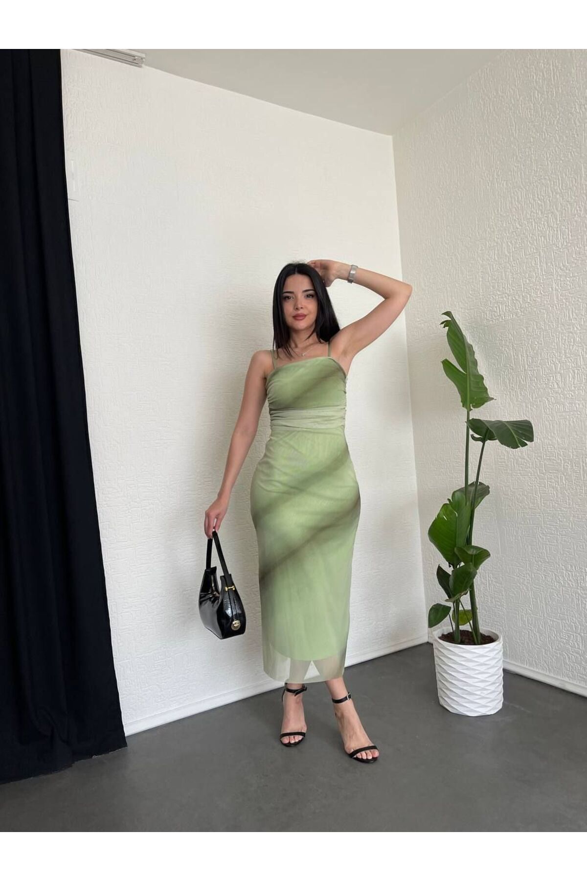 MODA ASKILI DESENLİ ASTARLI YEŞİL TÜL ELBİSE